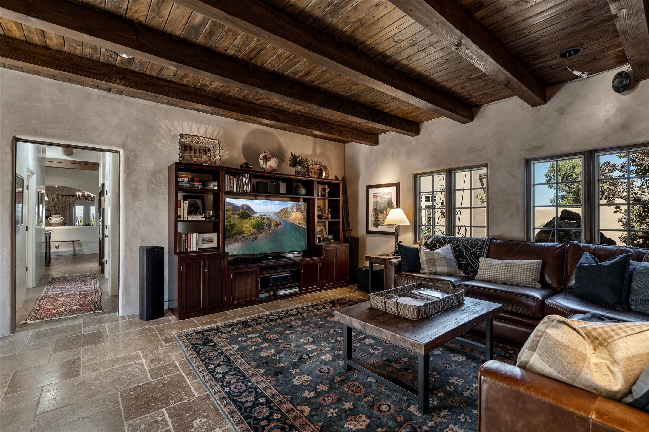 16 B Camino Calabasas 