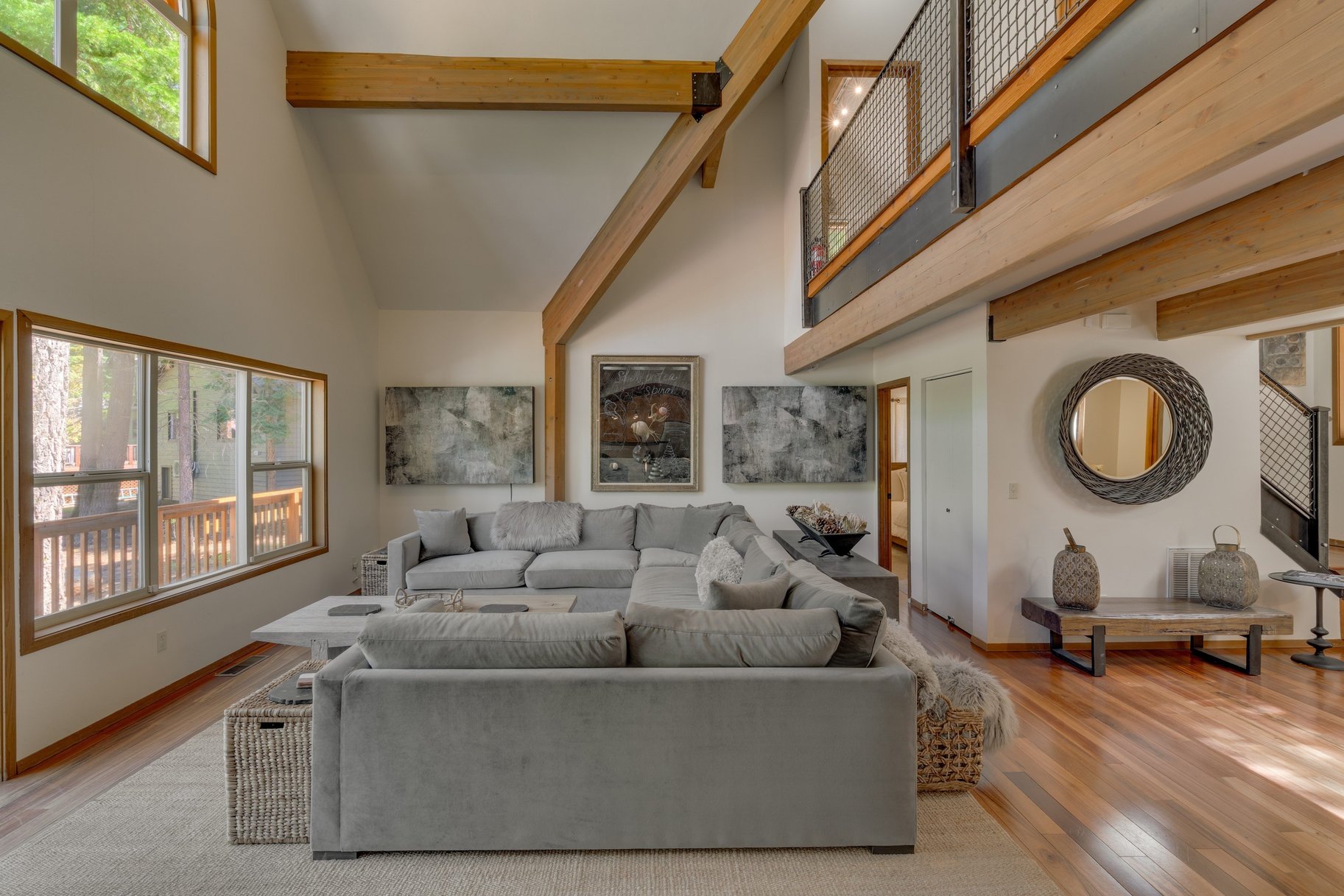 11310 Thelin Drive