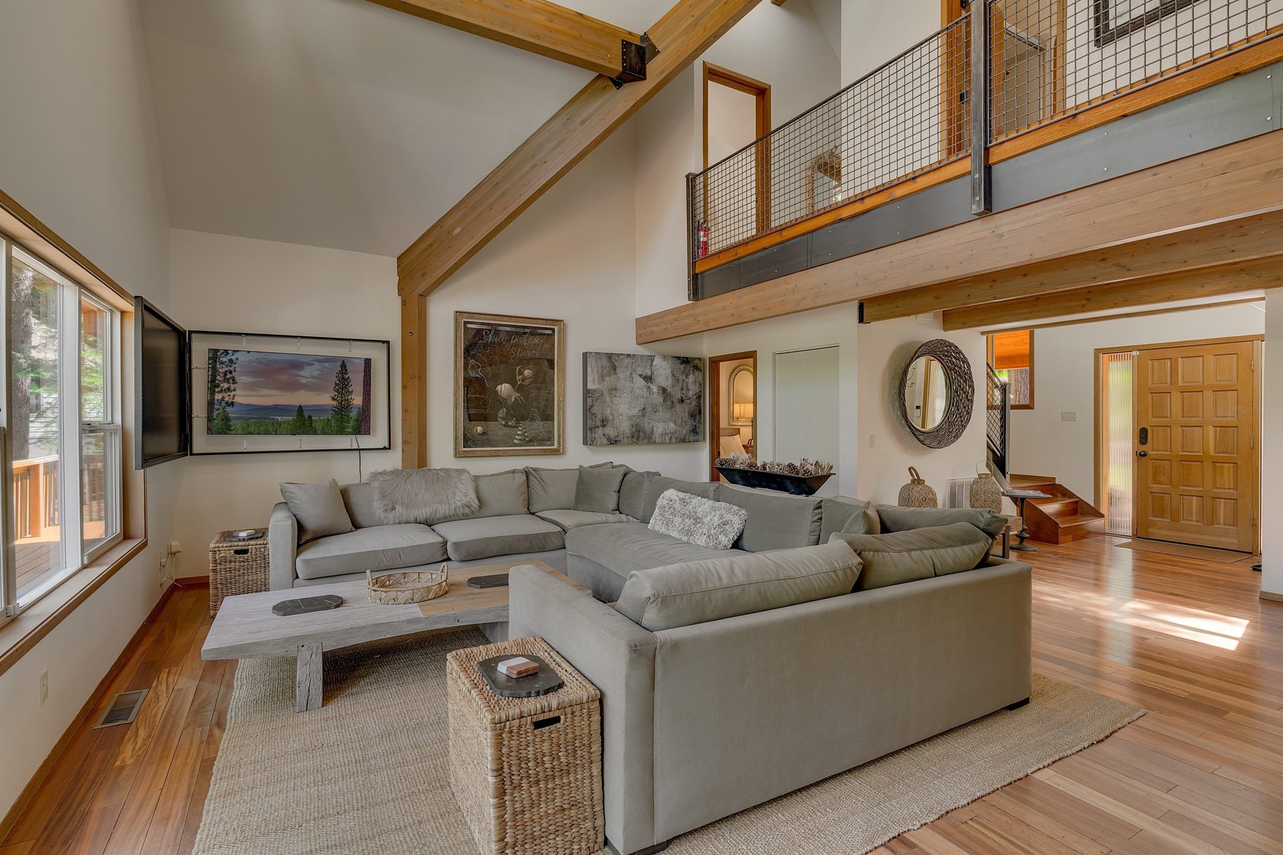 11310 Thelin Drive