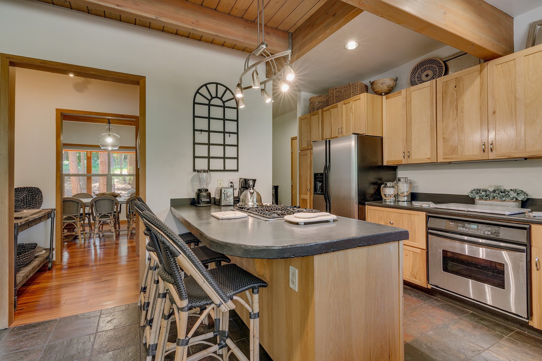 11310 Thelin Drive