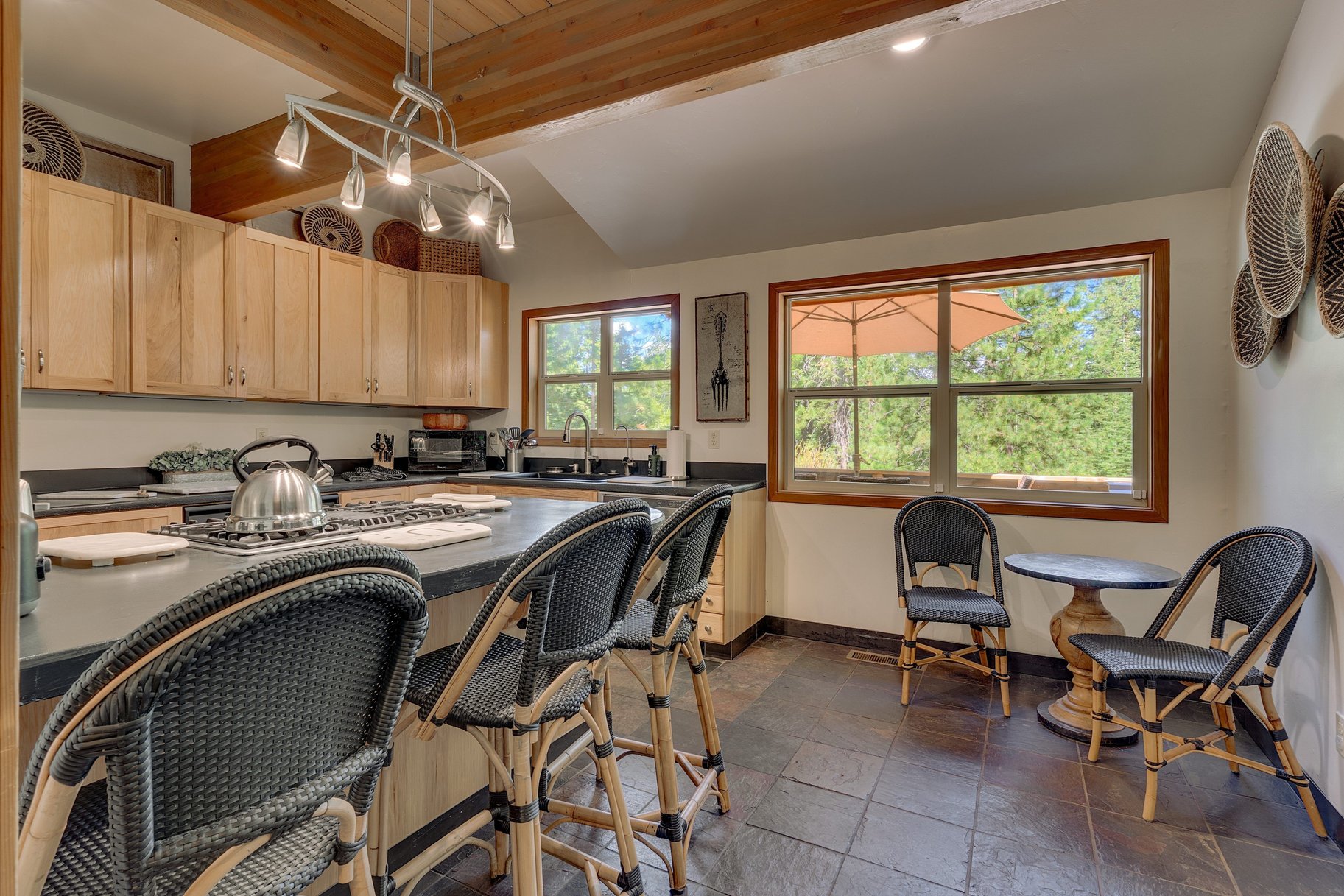 11310 Thelin Drive