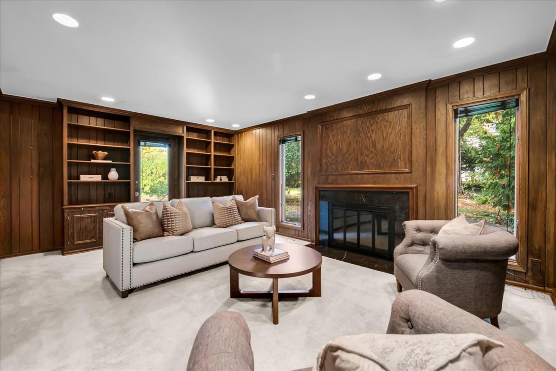 2710 Endsleigh Drive