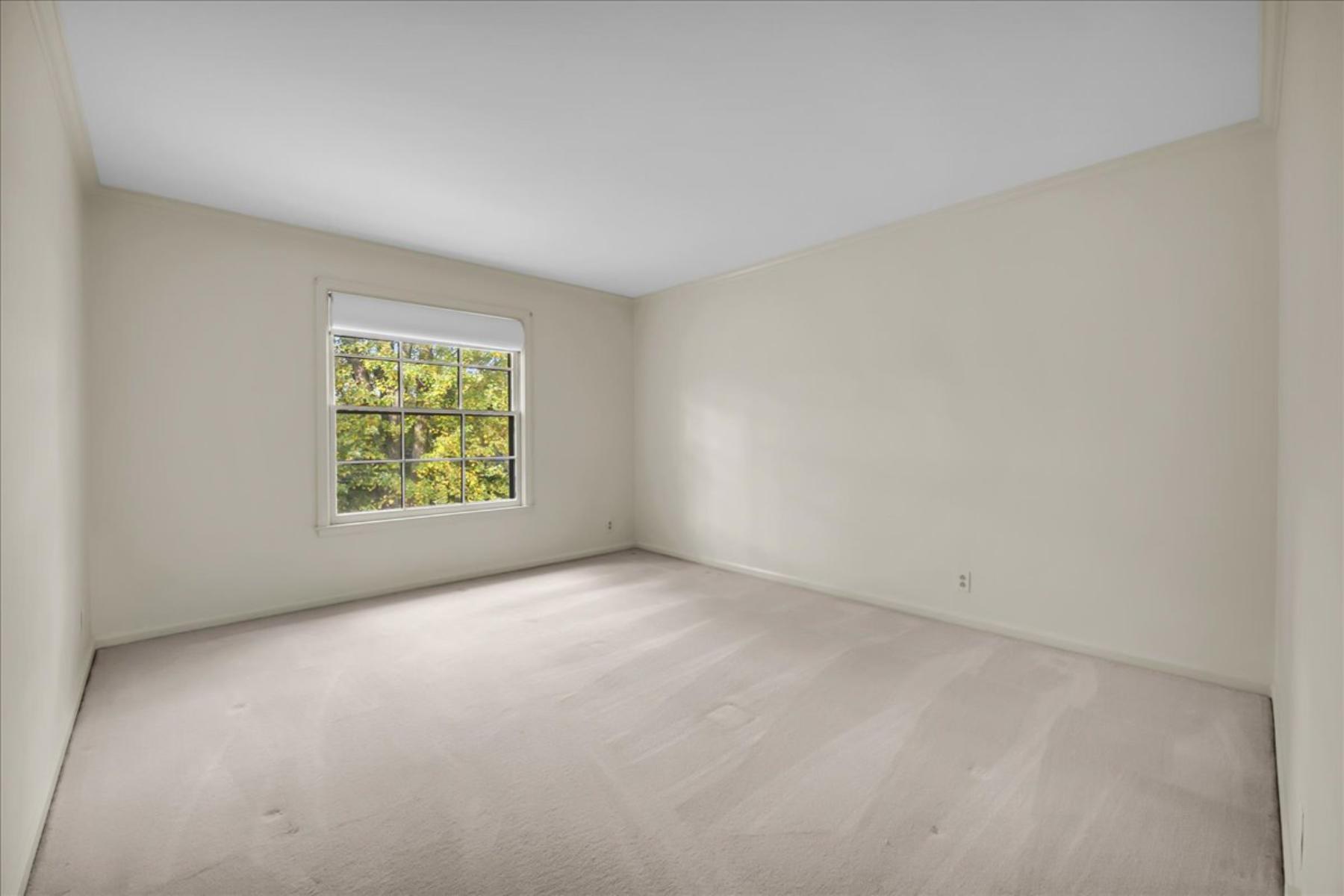 2710 Endsleigh Drive