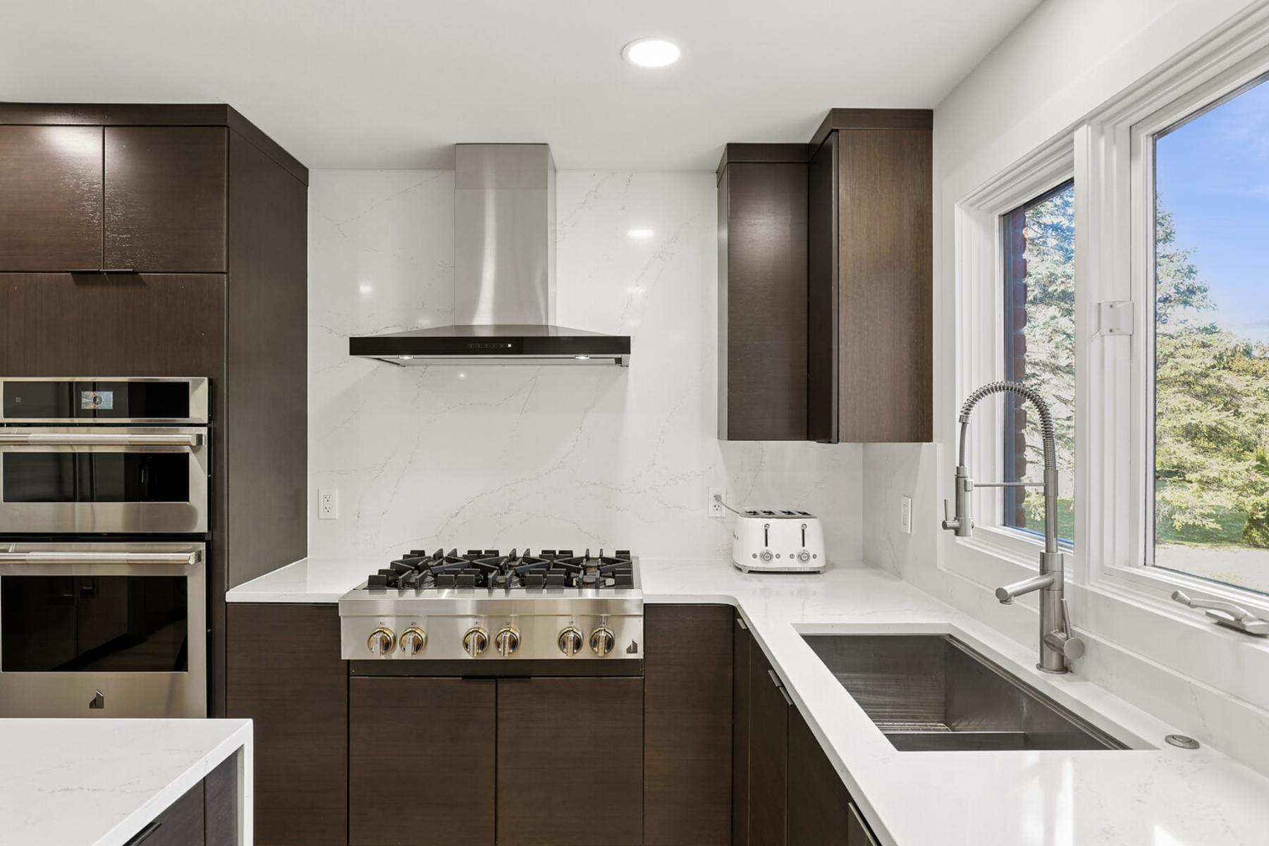 2532 Cedar Brook Court