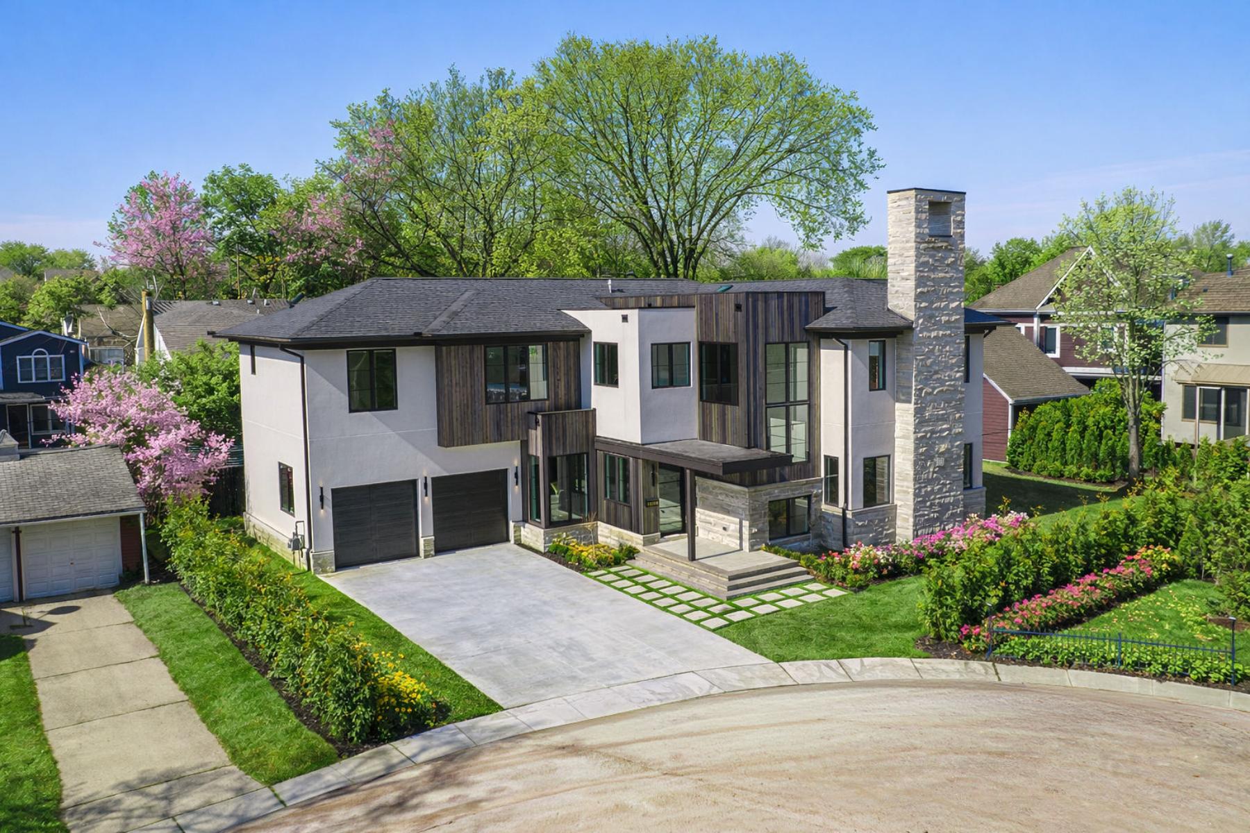 1094 Lincoln Court