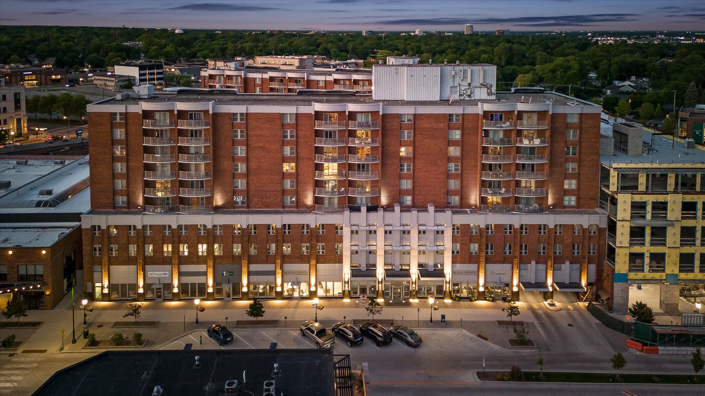 411 S Old Woodward Avenue 704