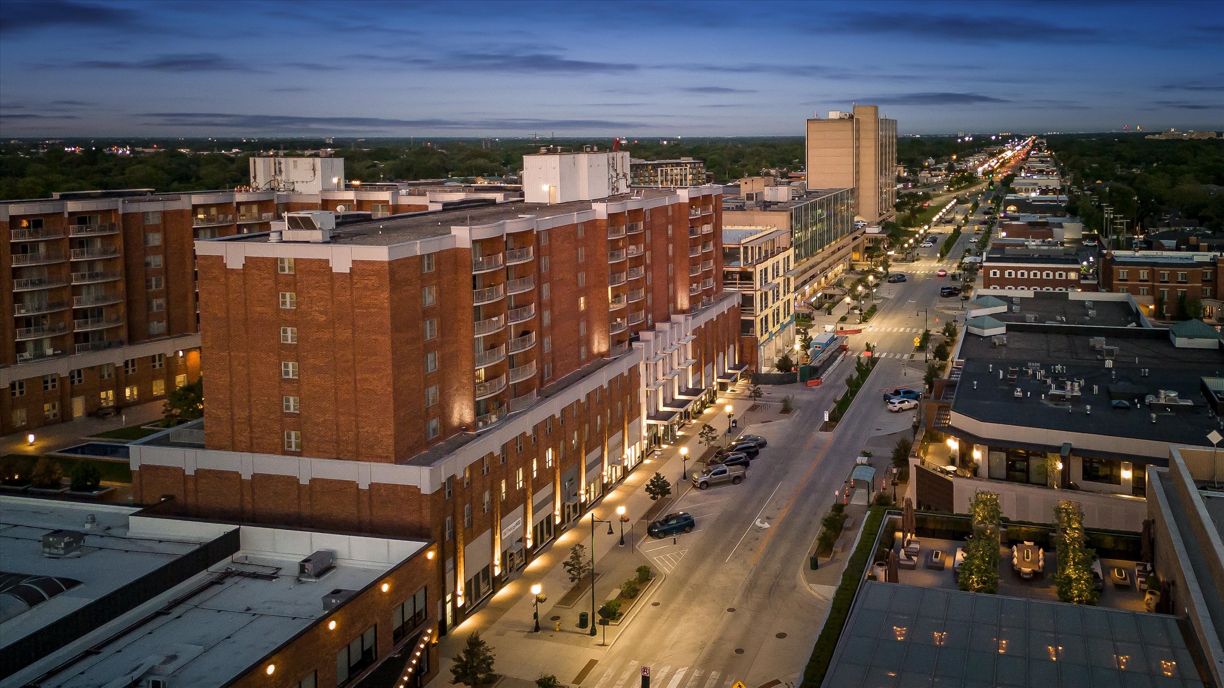 411 S Old Woodward Avenue 704