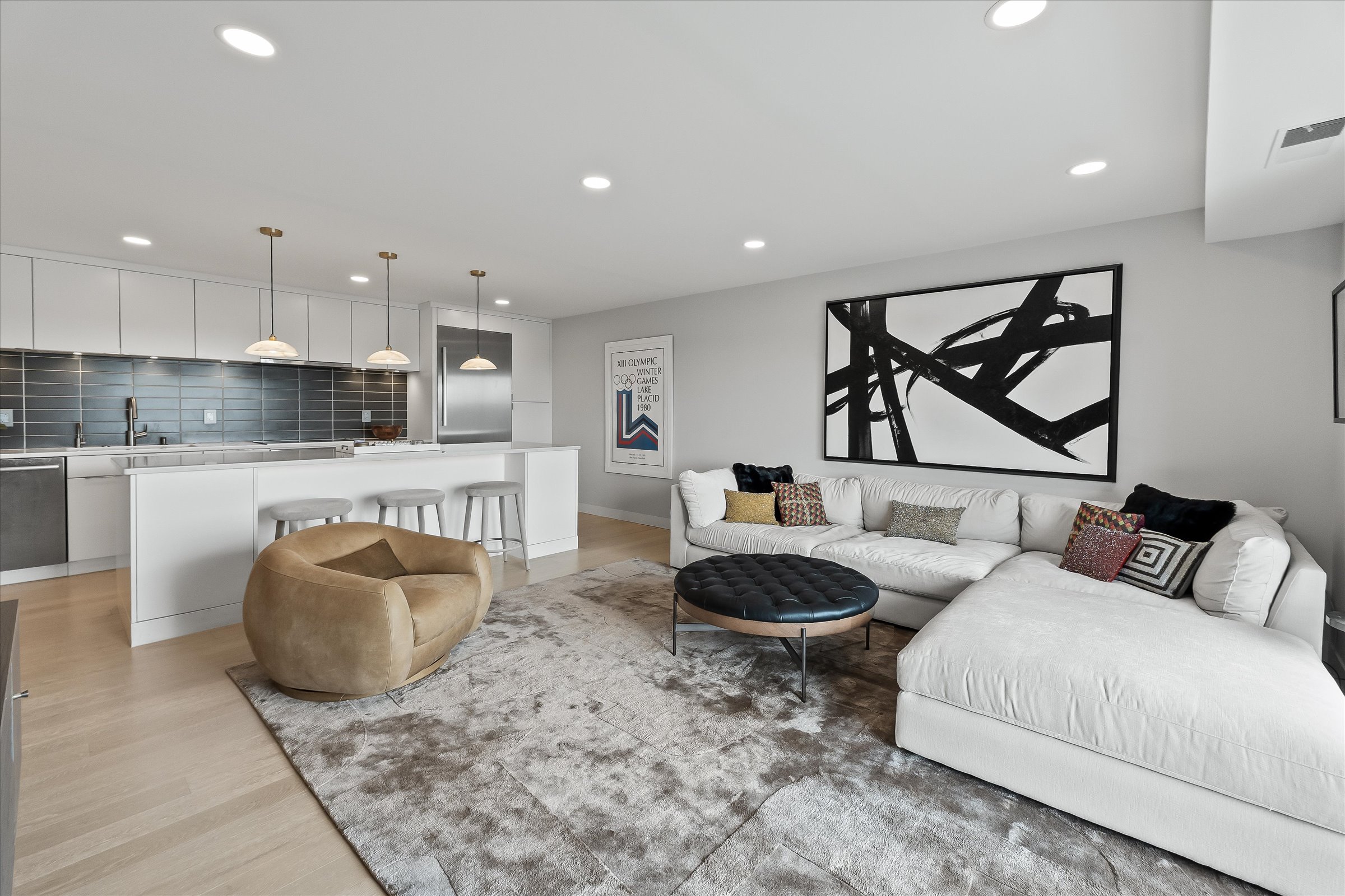 411 S Old Woodward Avenue 704