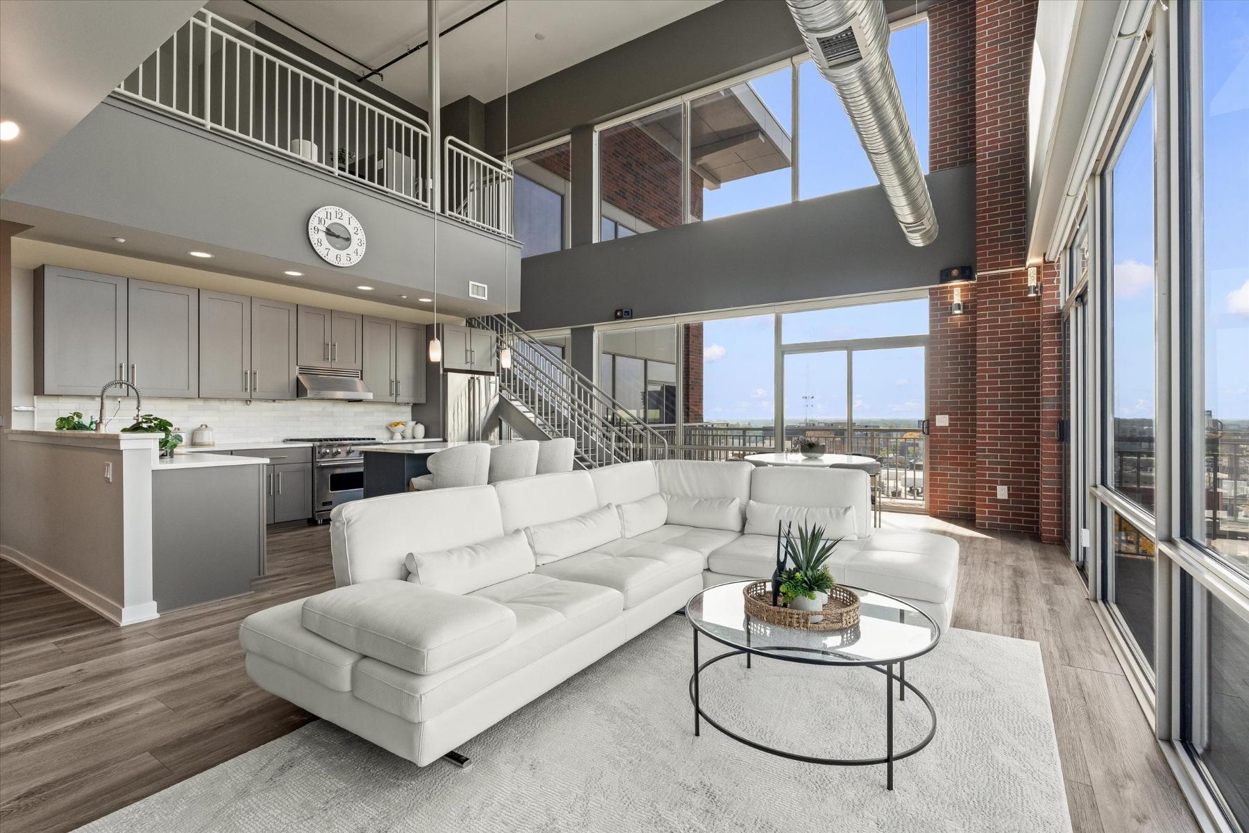 350 N Main Street Unit 911
