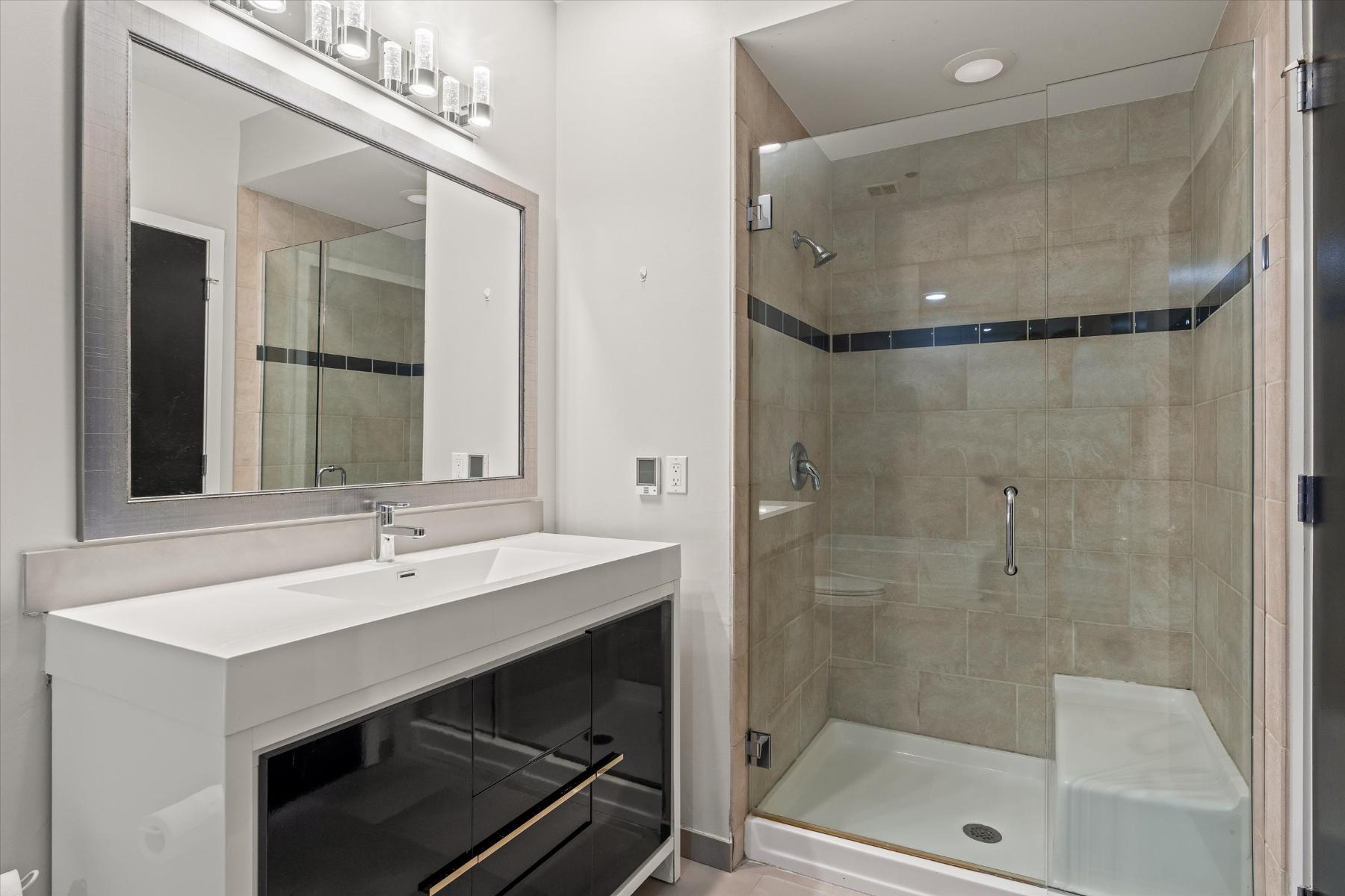 350 N Main Street Unit 911