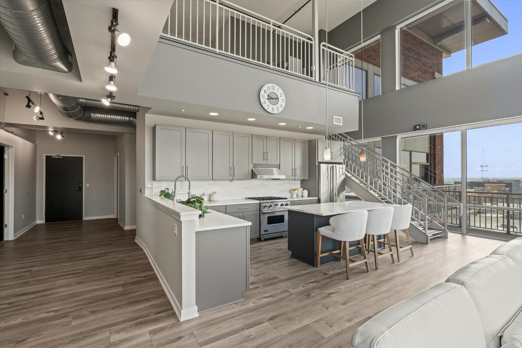 350 N Main Street Unit 911