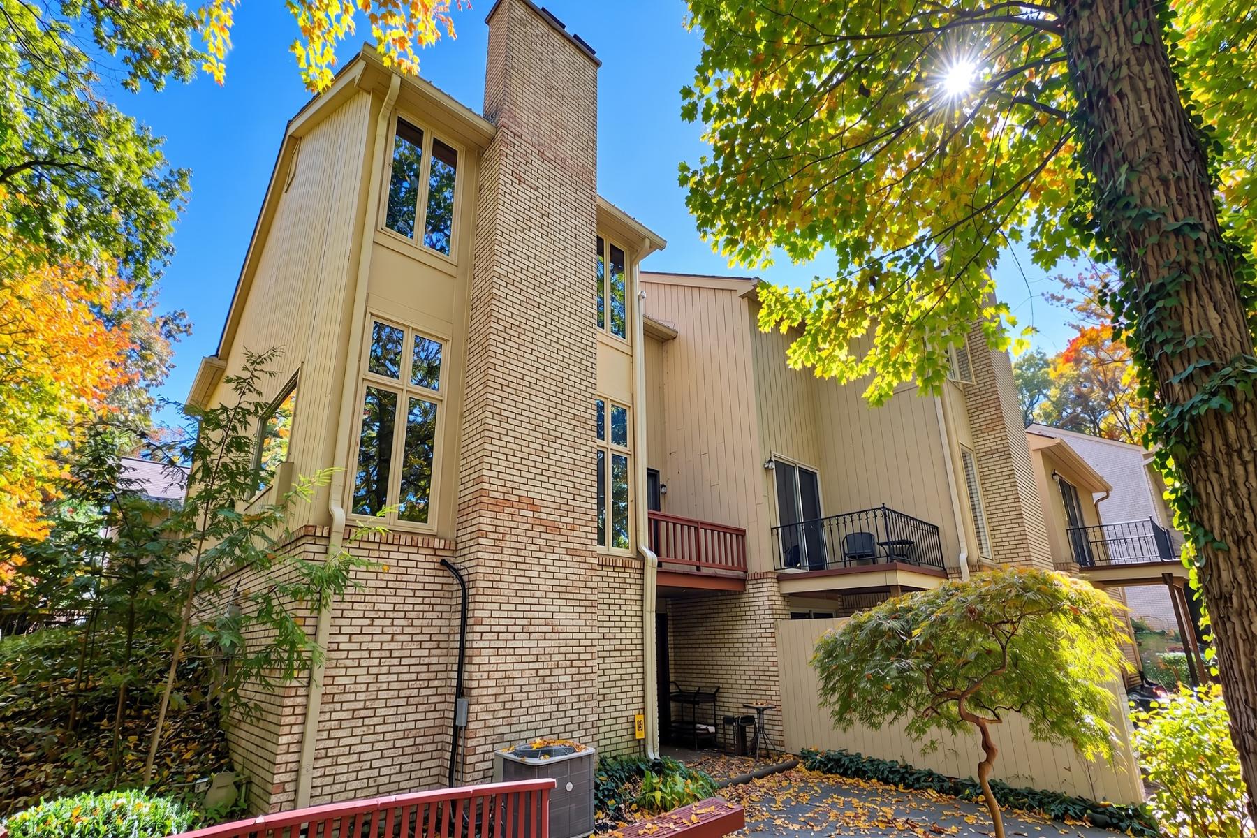 1419 Ravineview Court