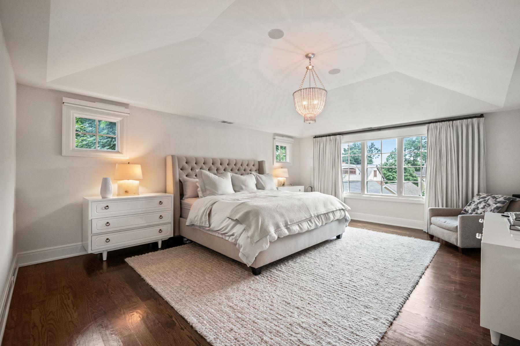 908 Oakland Avenue