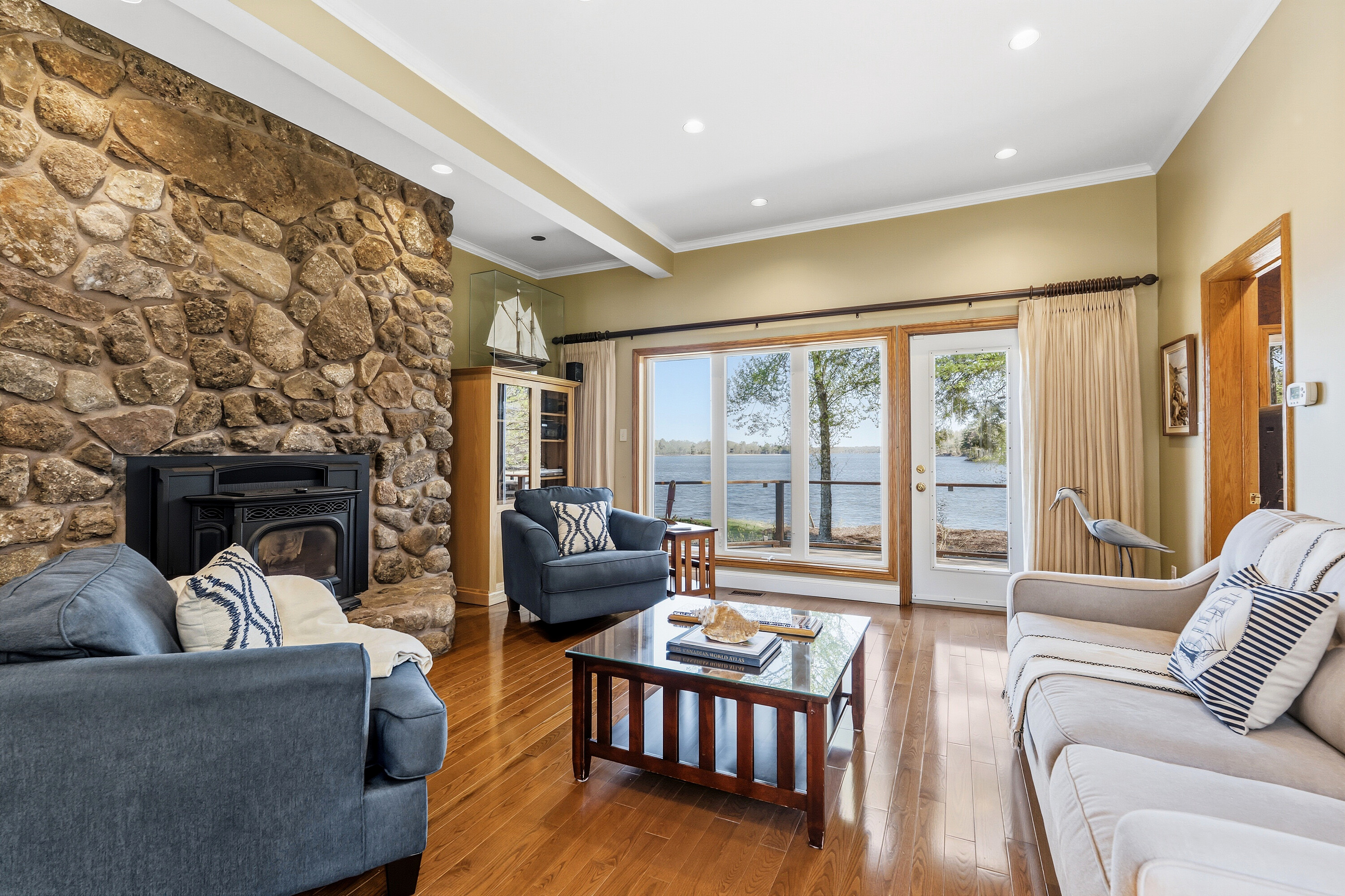 59 Cochrane Point Road