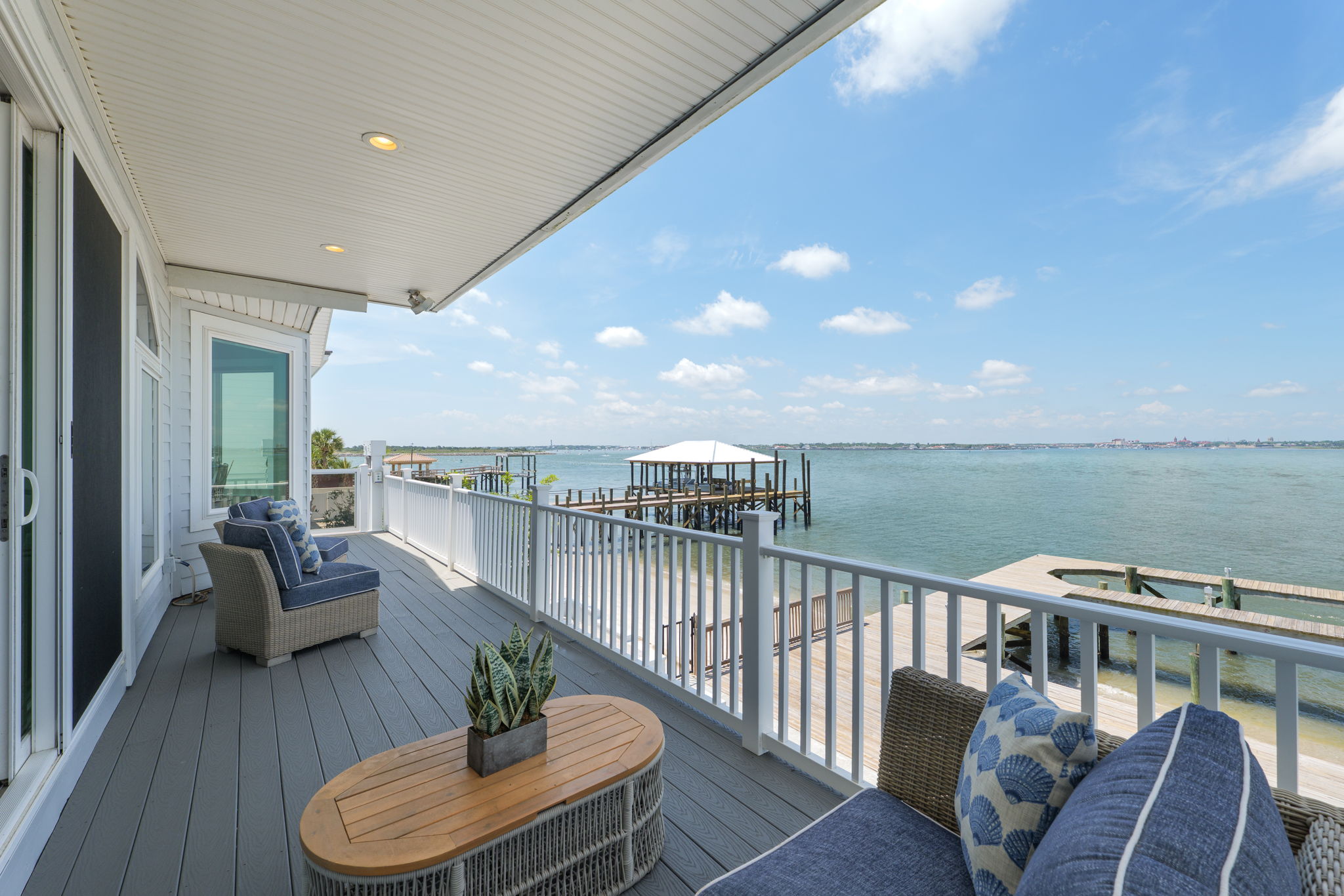 401 Porpoise Point Drive 