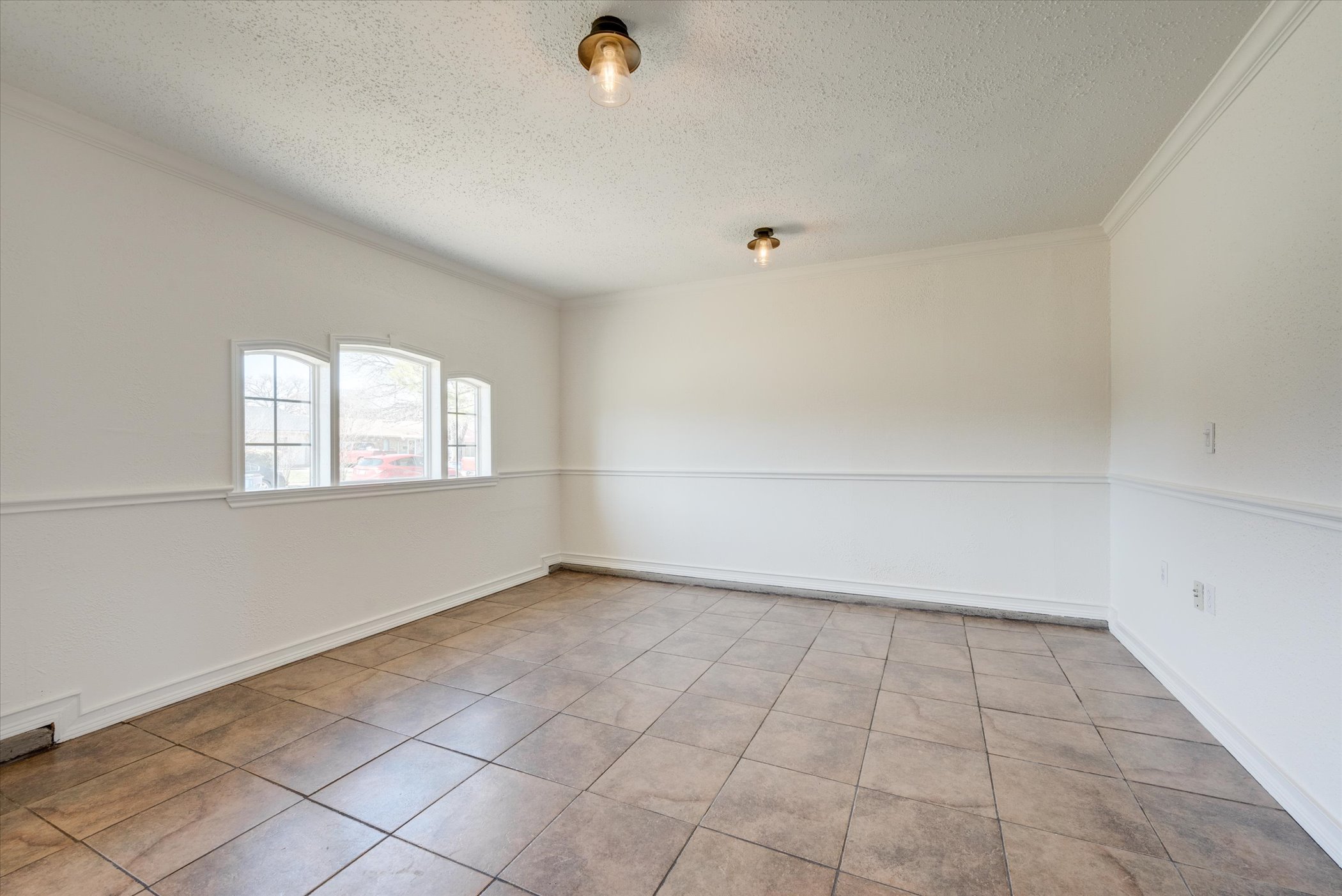 101 Fernwood Place 