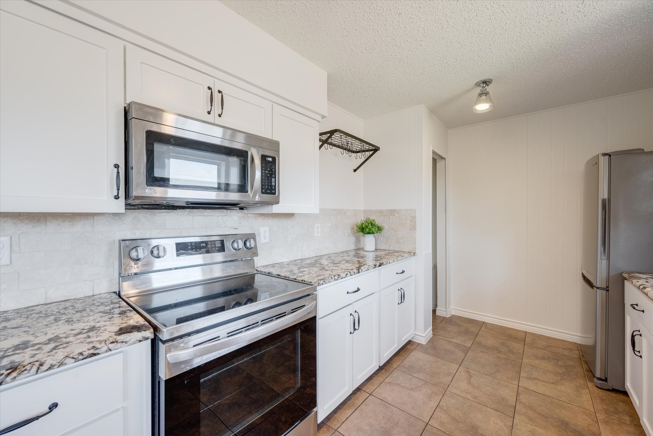 101 Fernwood Place 