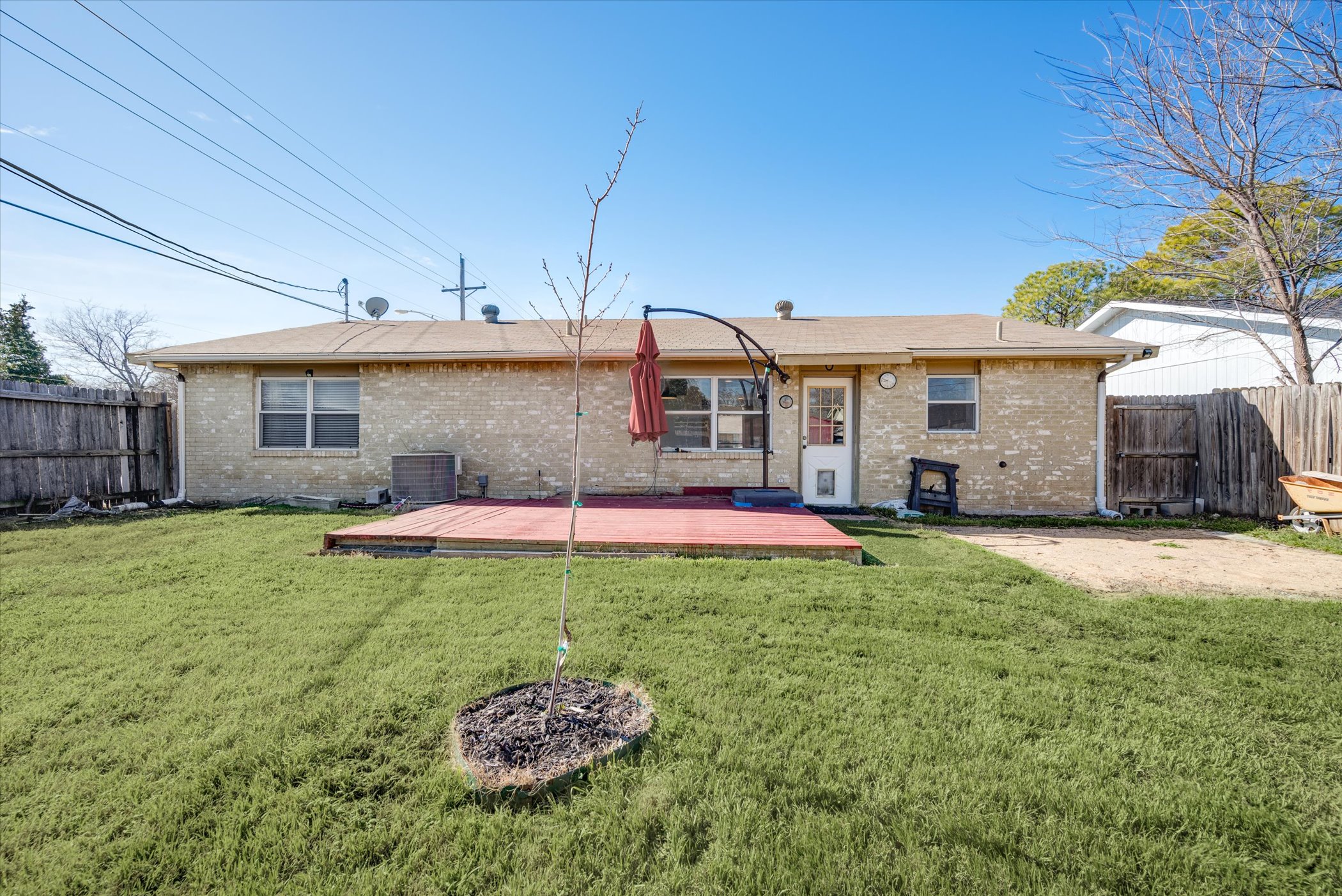 101 Fernwood Place 