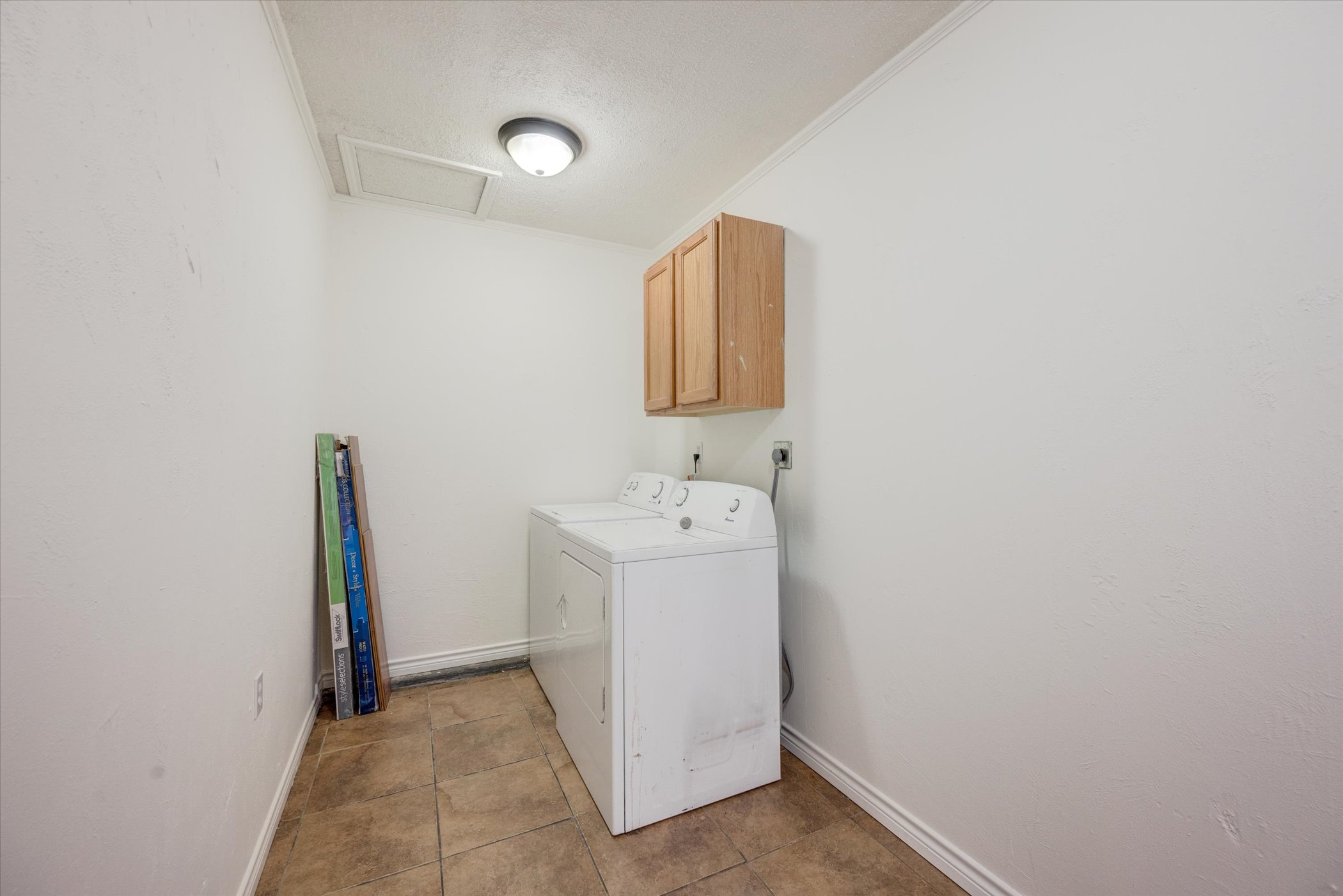 101 Fernwood Place 