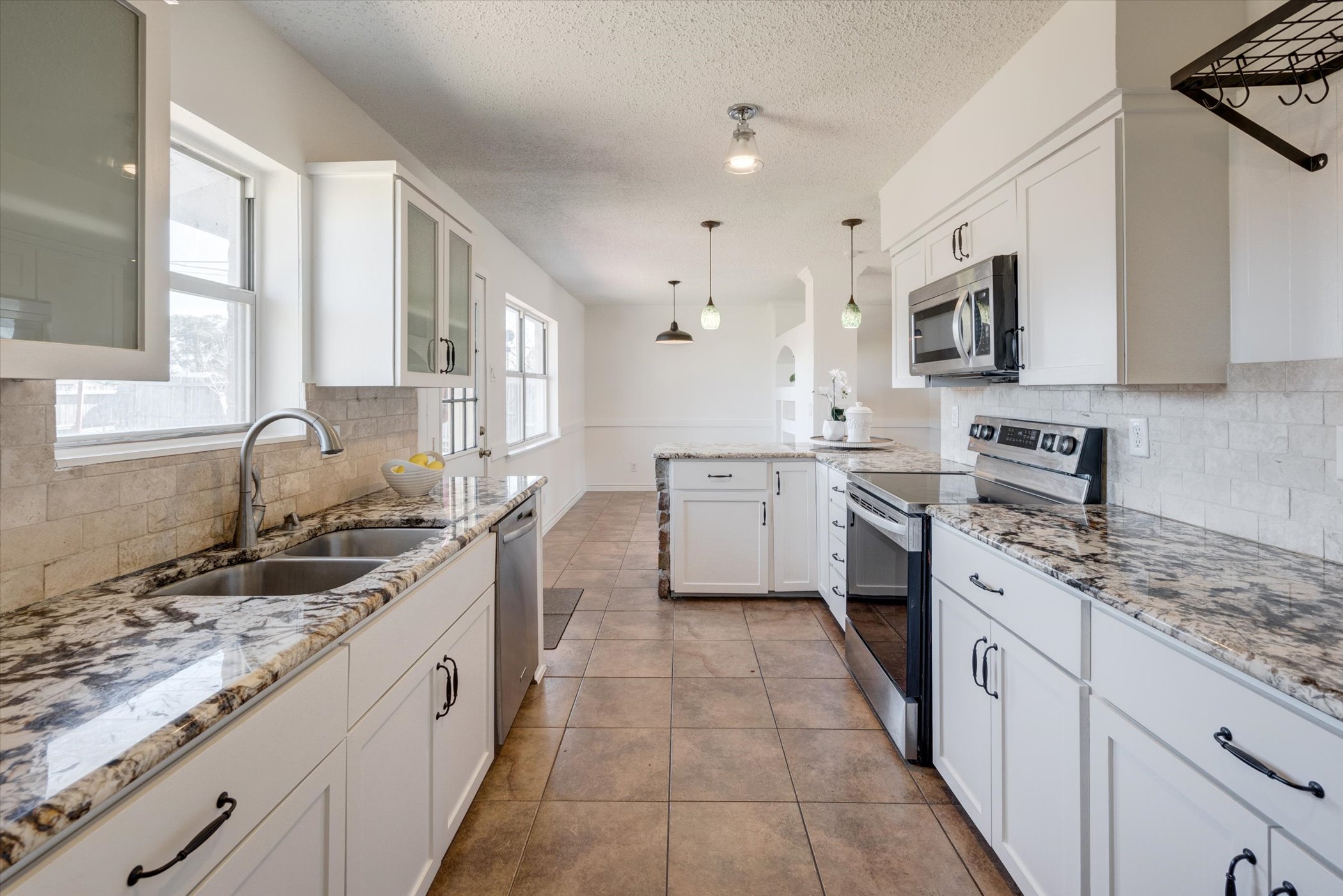 101 Fernwood Place 