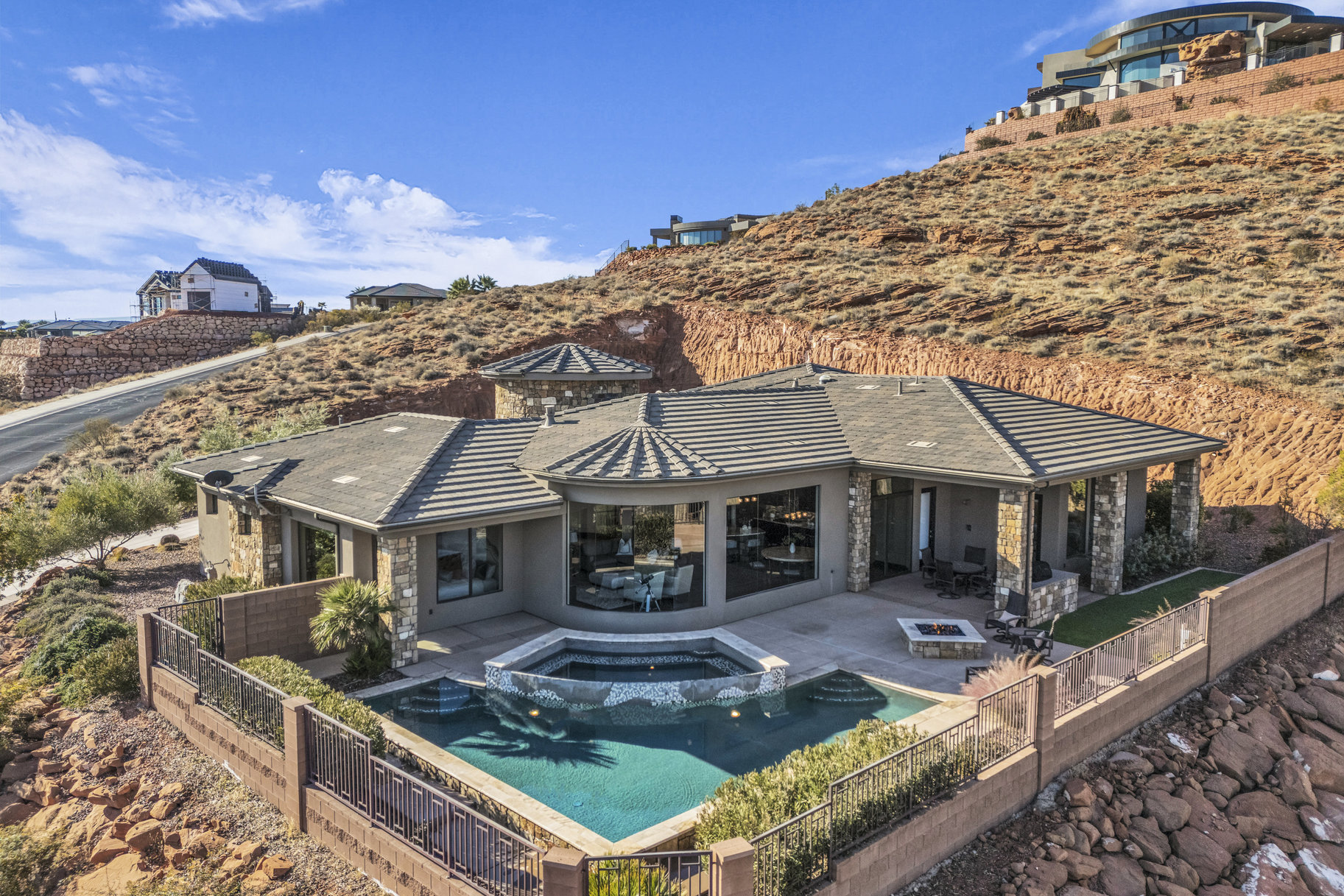 183 N Cliffside Drive 