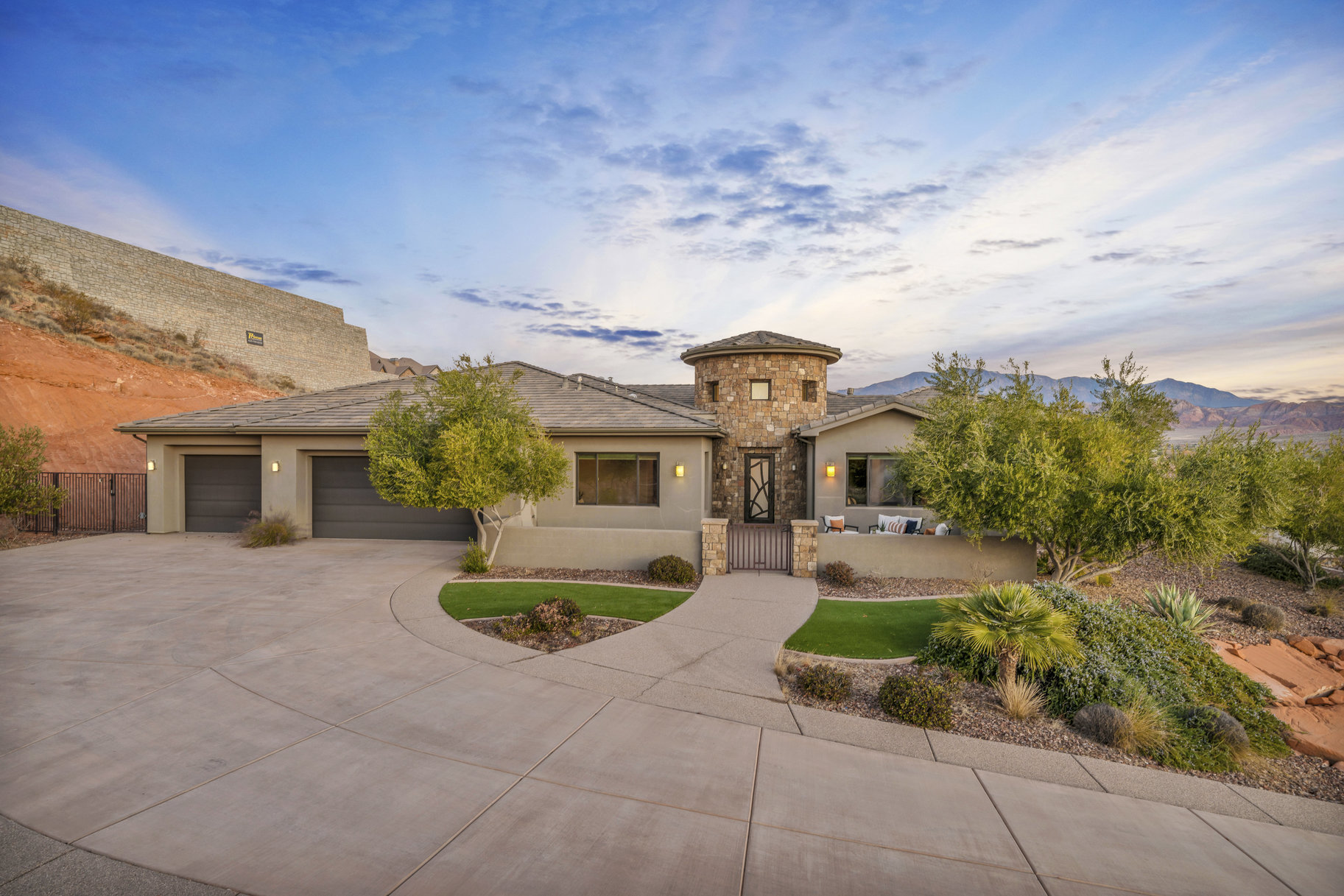 183 N Cliffside Drive 
