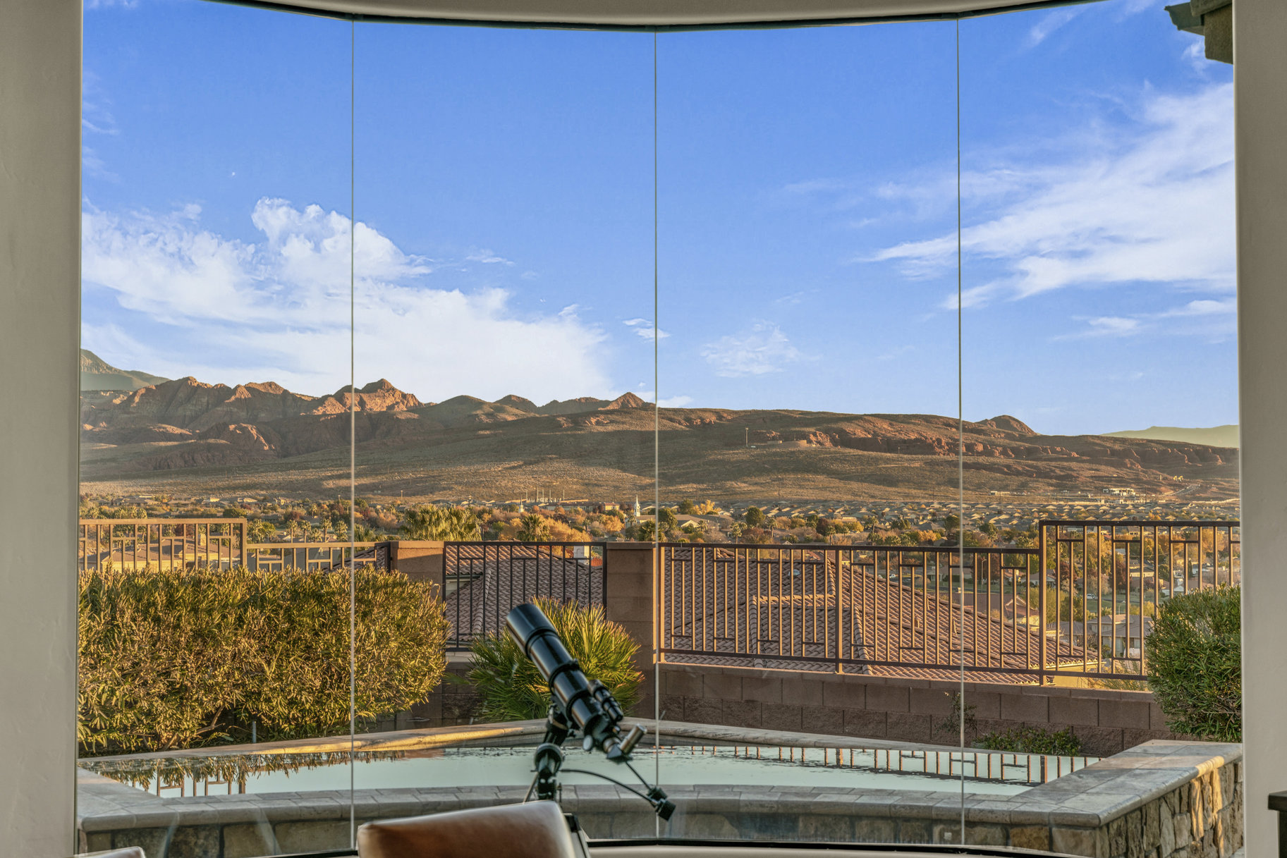 183 N Cliffside Drive 