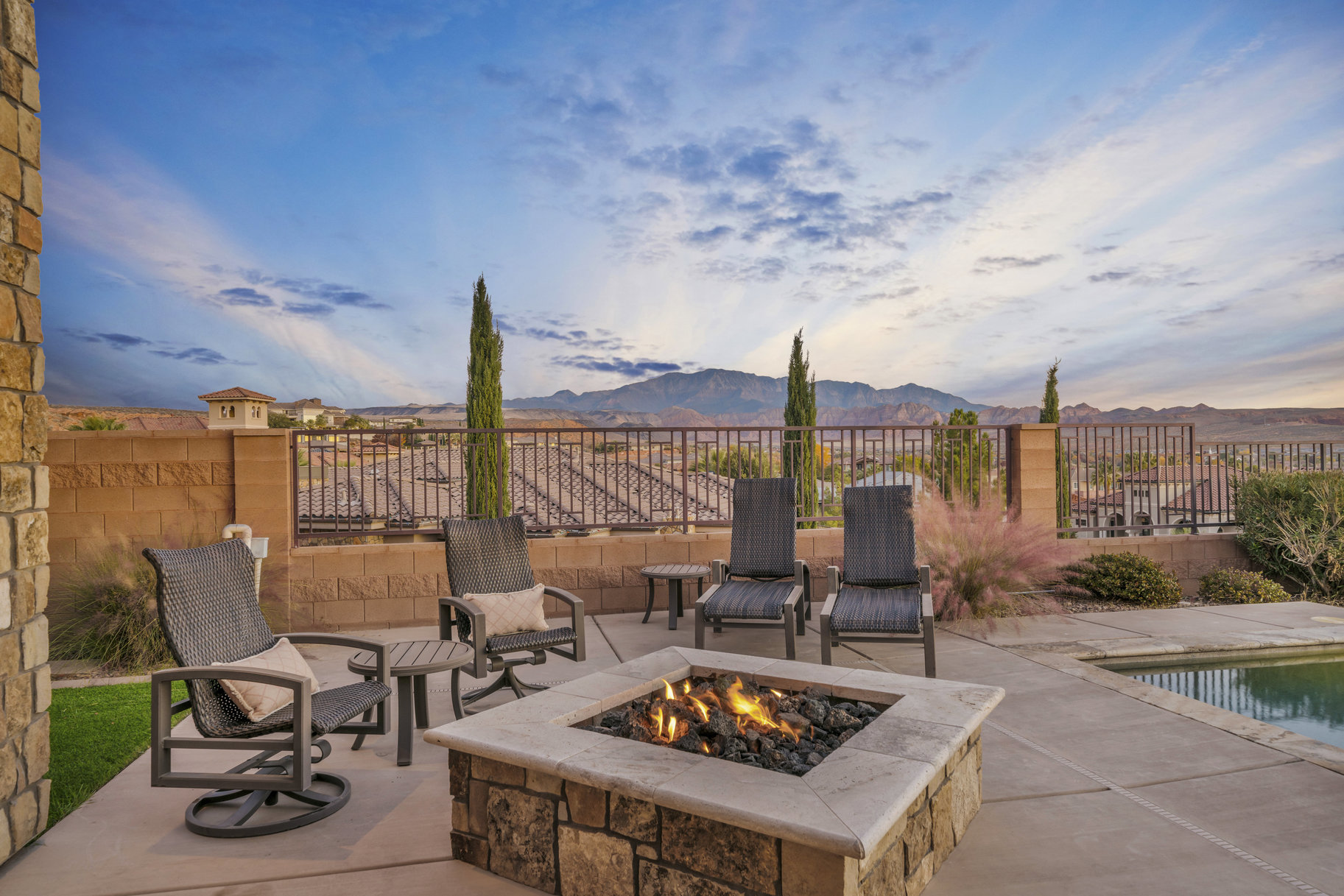 183 N Cliffside Drive 