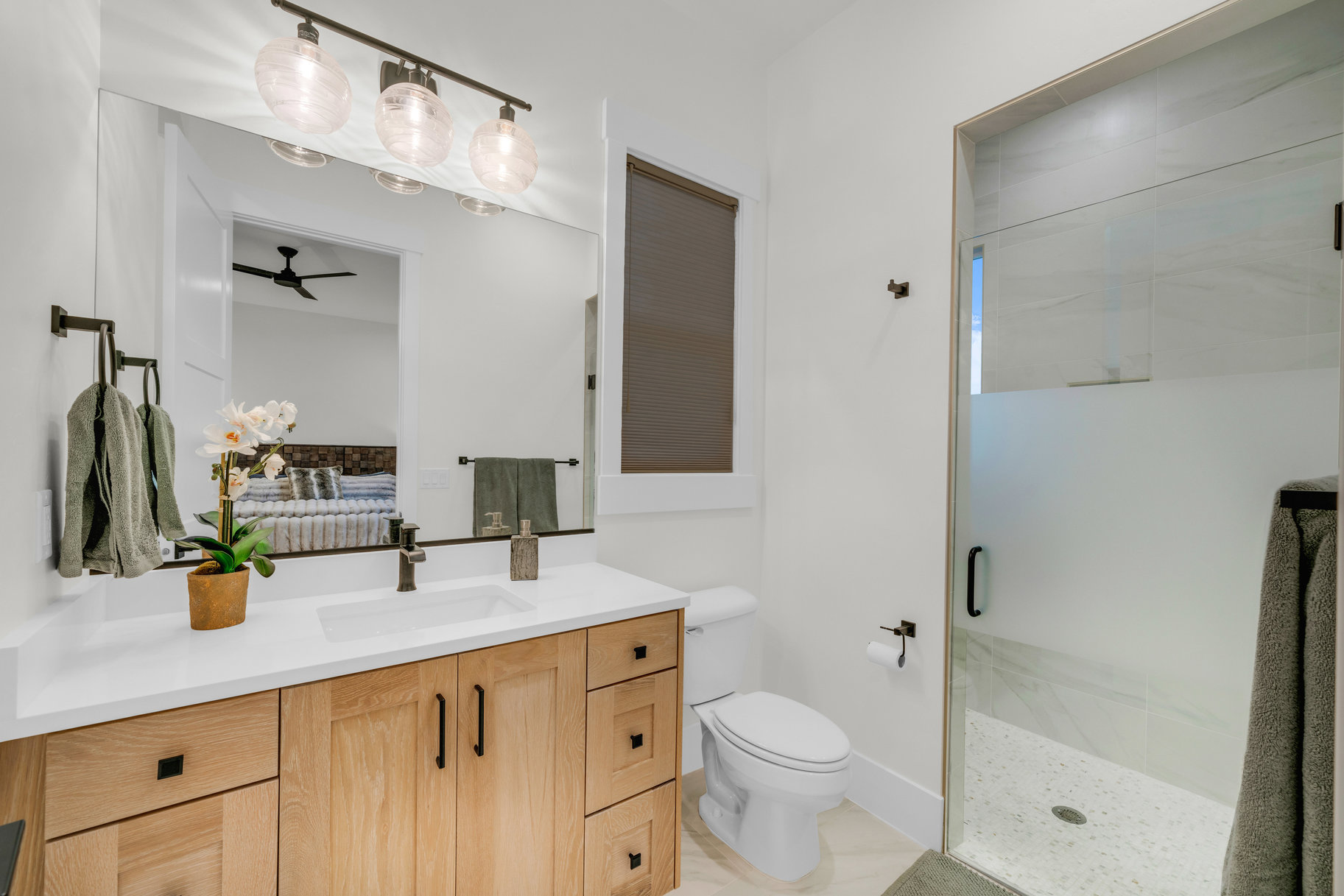 742 W Scenario Street 