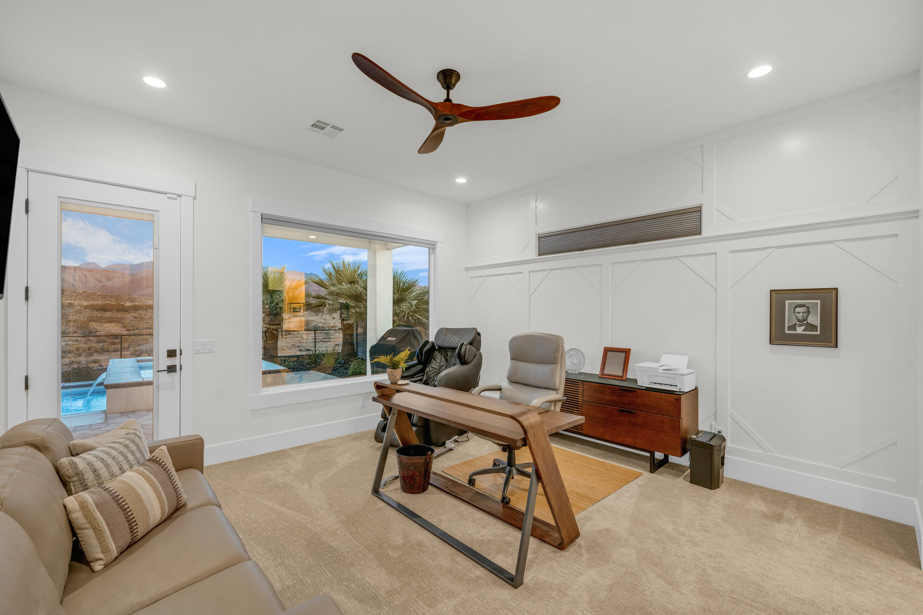 742 W Scenario Street 