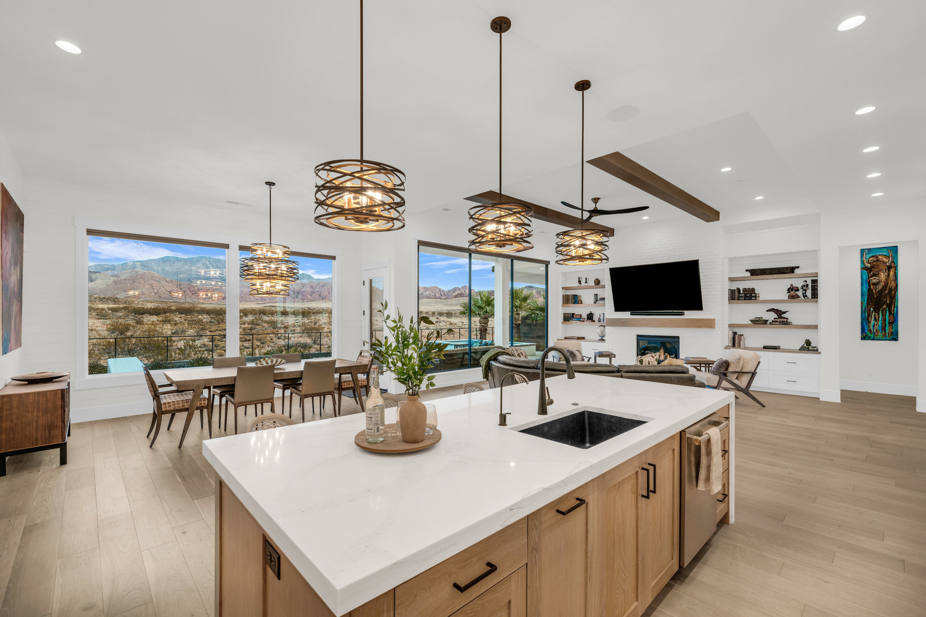 742 W Scenario Street 
