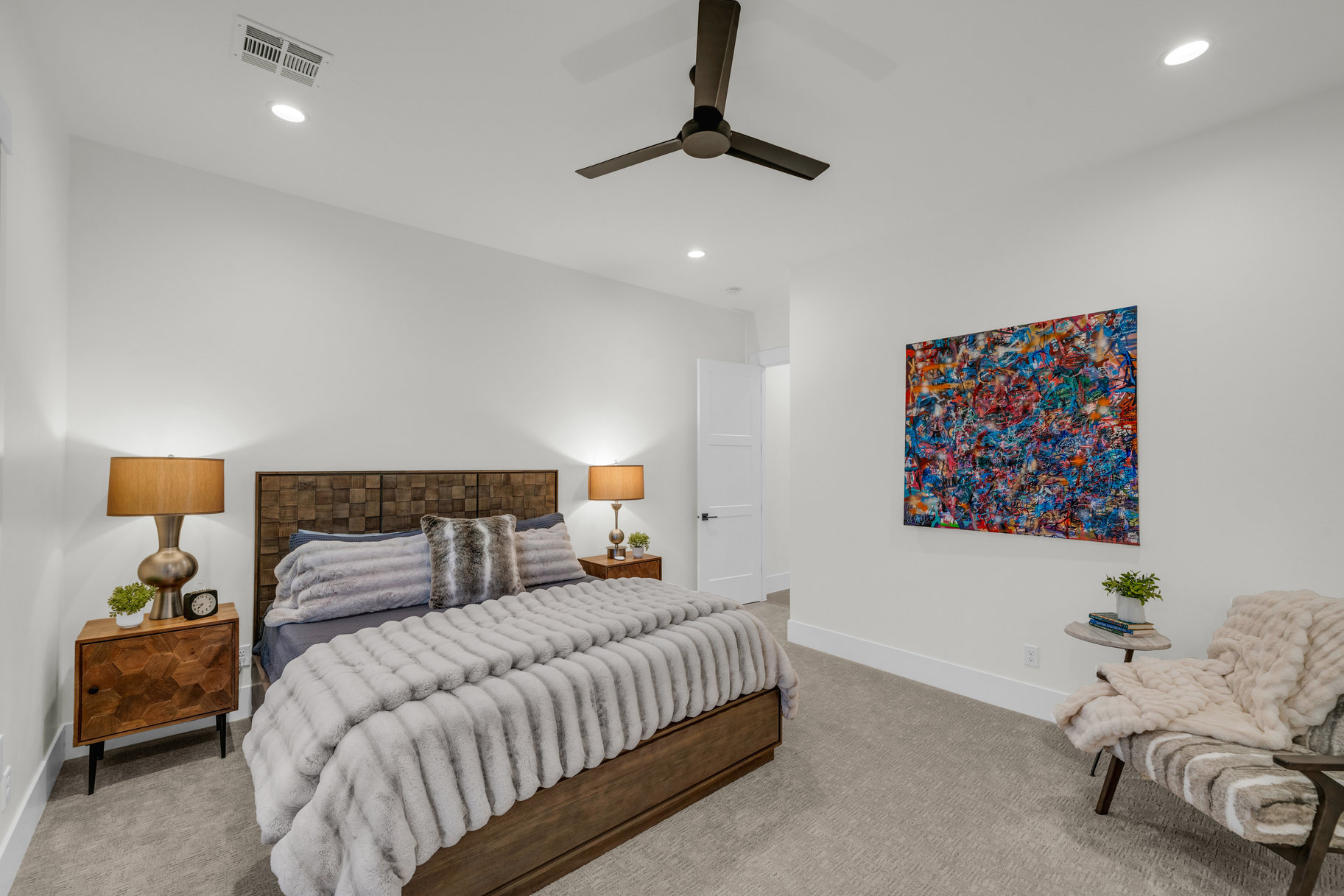 742 W Scenario Street 