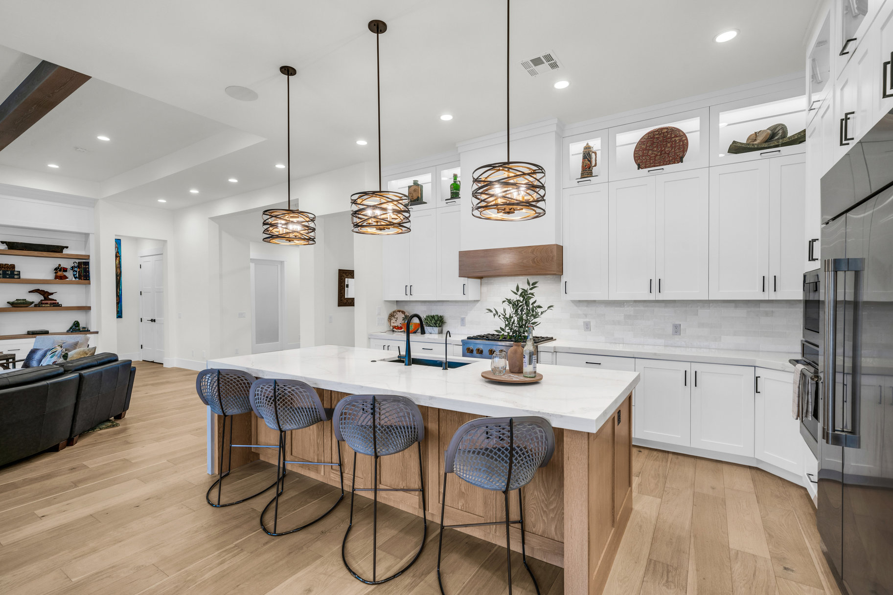 742 W Scenario Street 