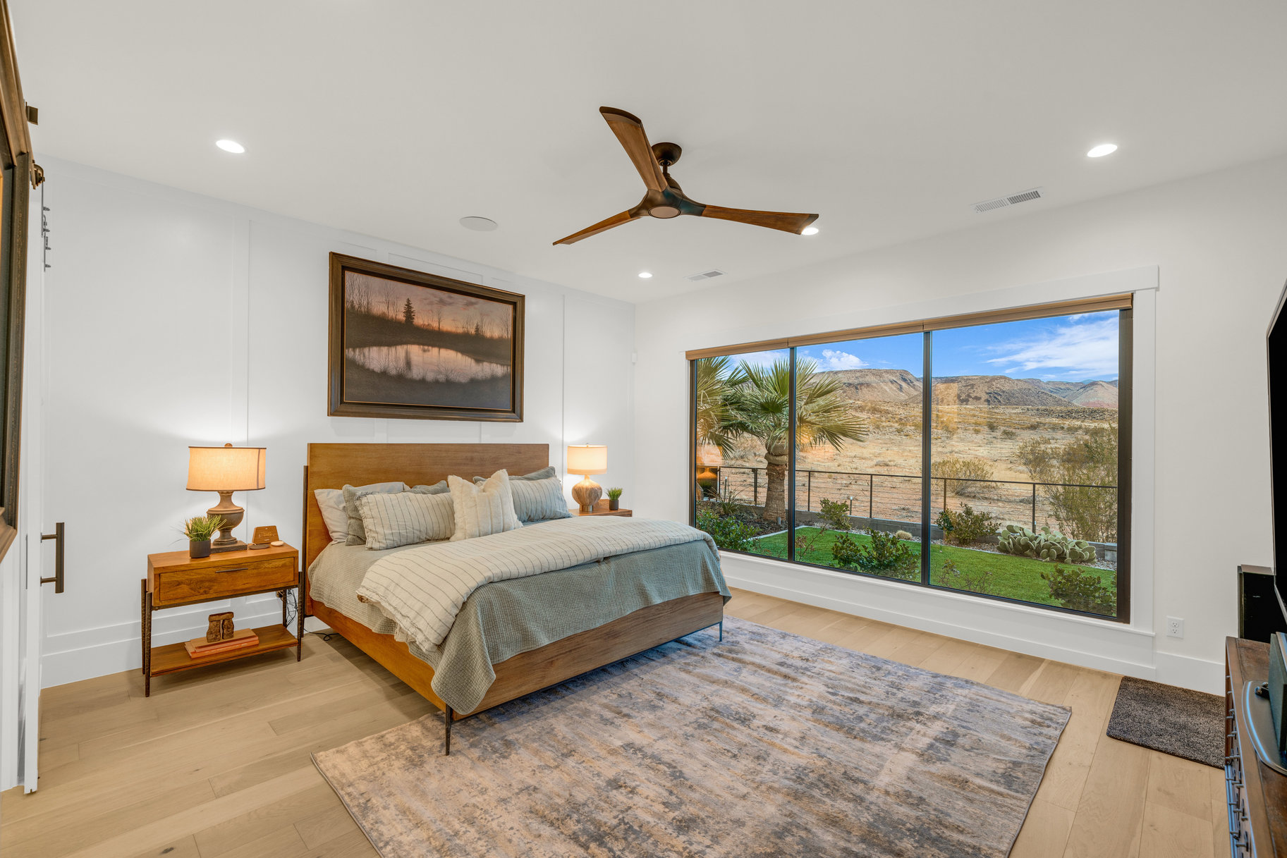 742 W Scenario Street 