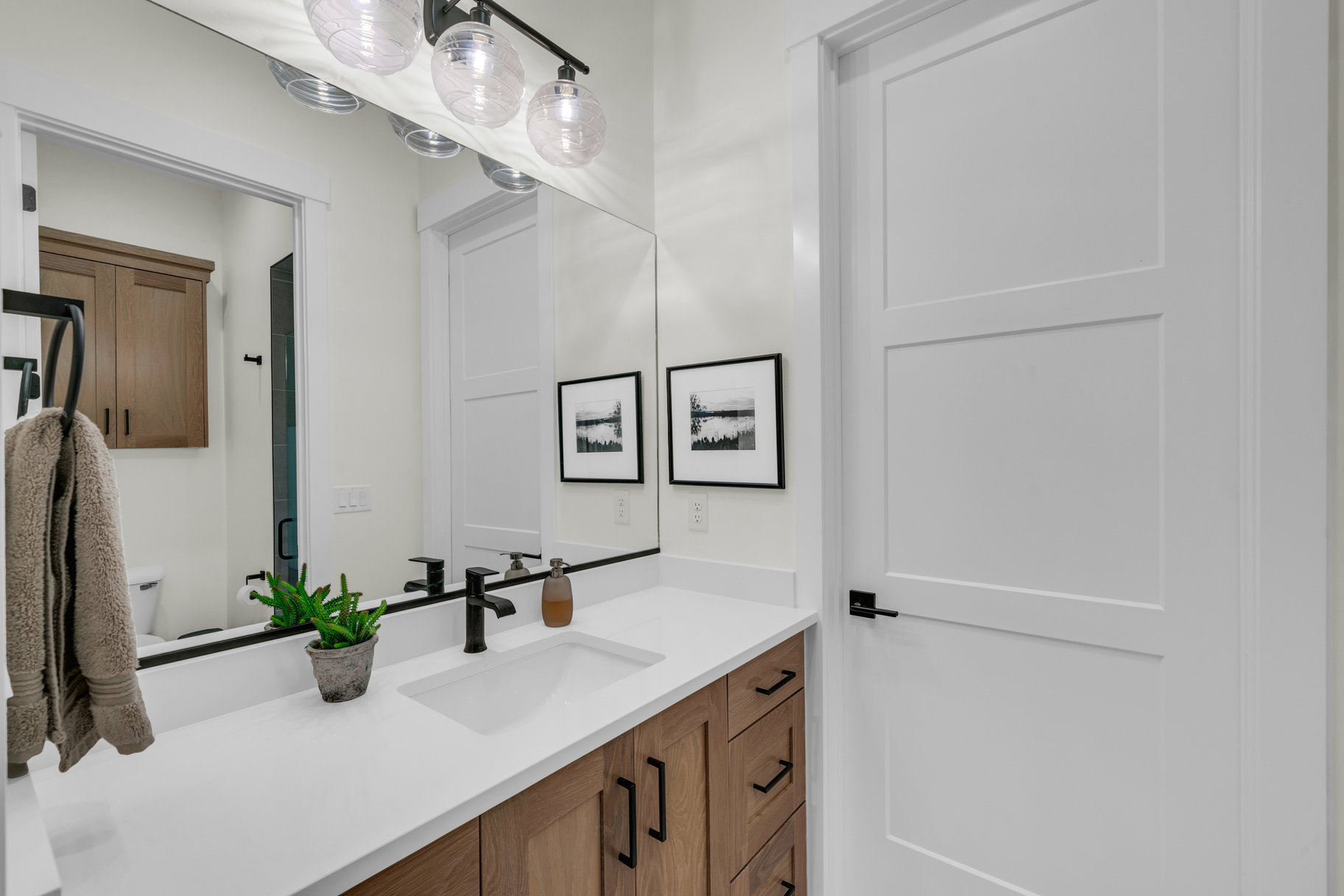 742 W Scenario Street 