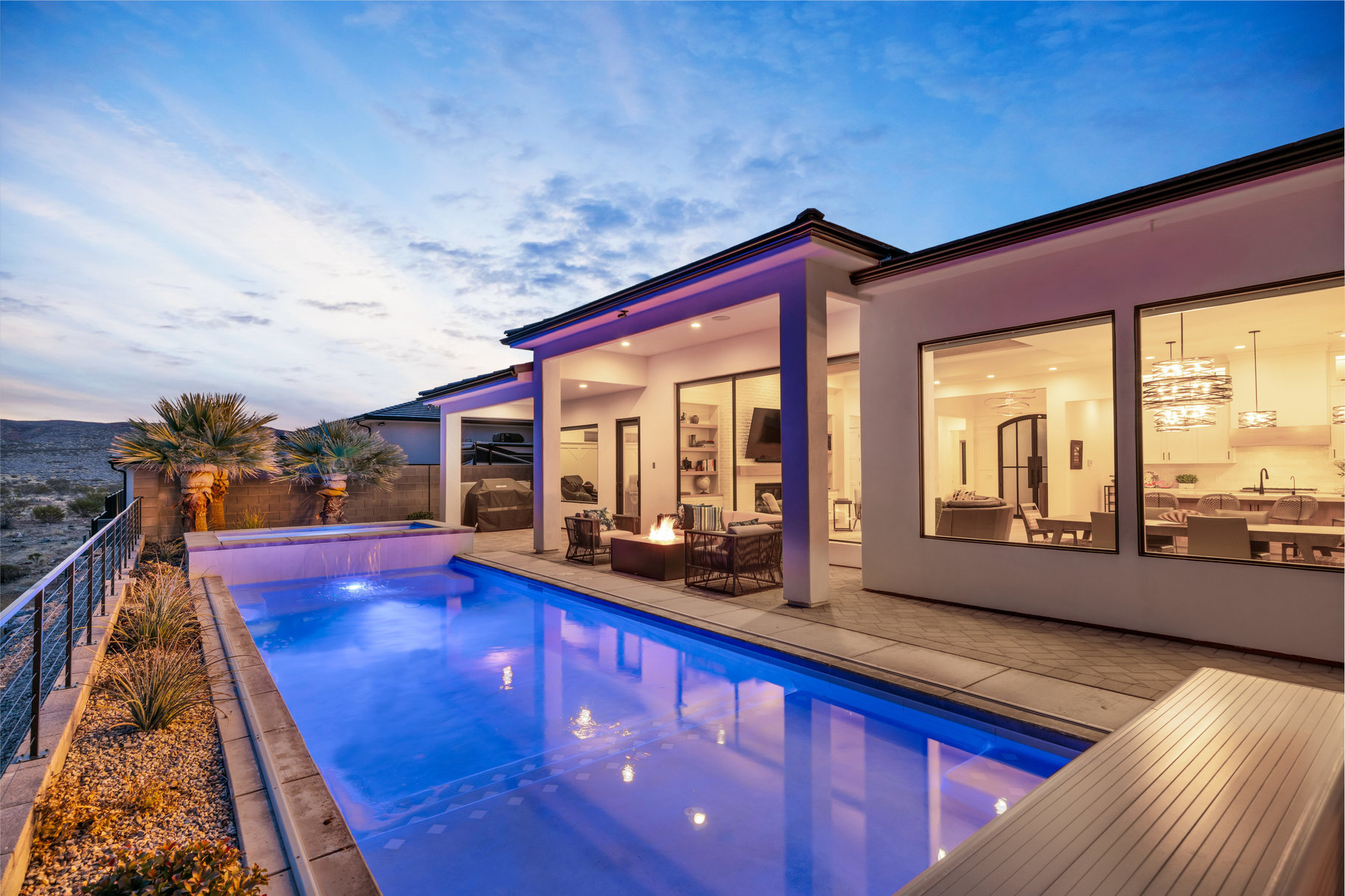 742 W Scenario Street 