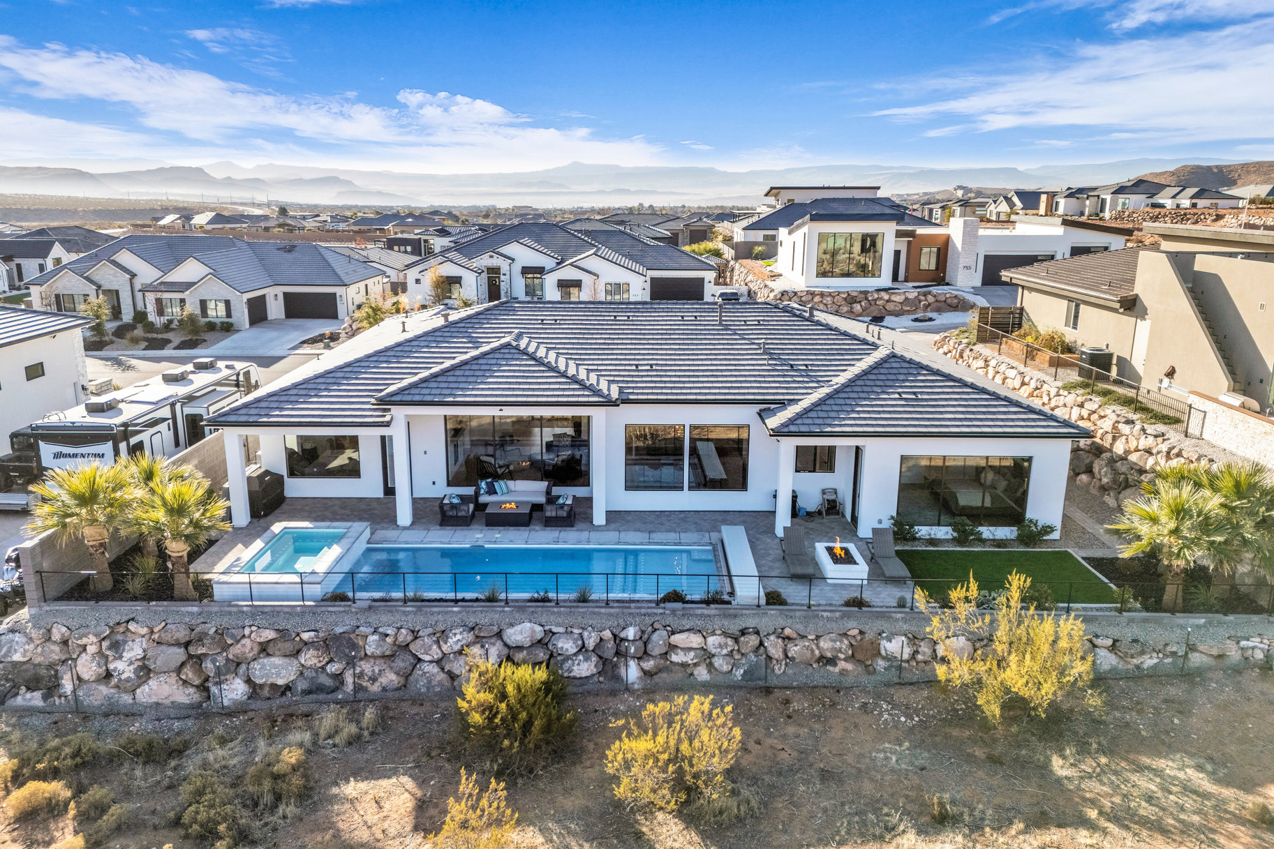 742 W Scenario Street 