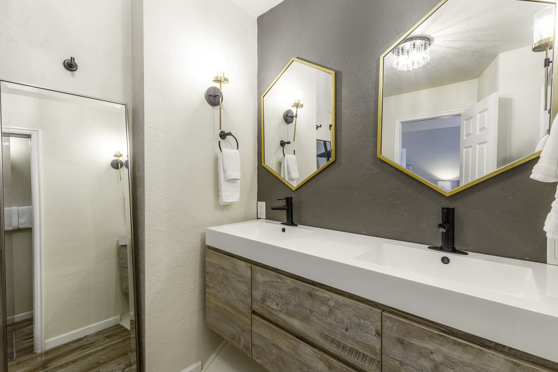 2105 Apache Trail #26 