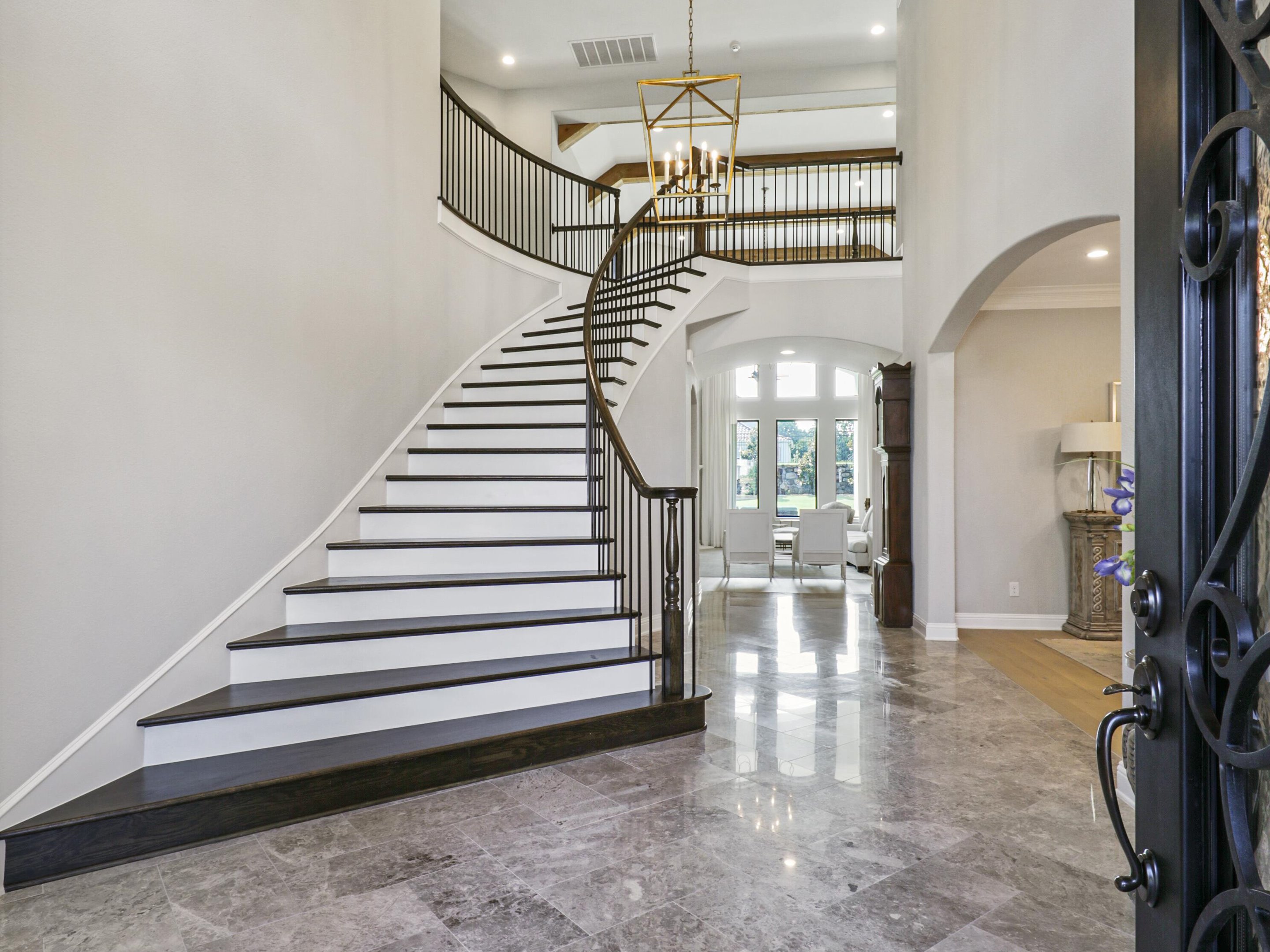 3805 Bradbury Circle 