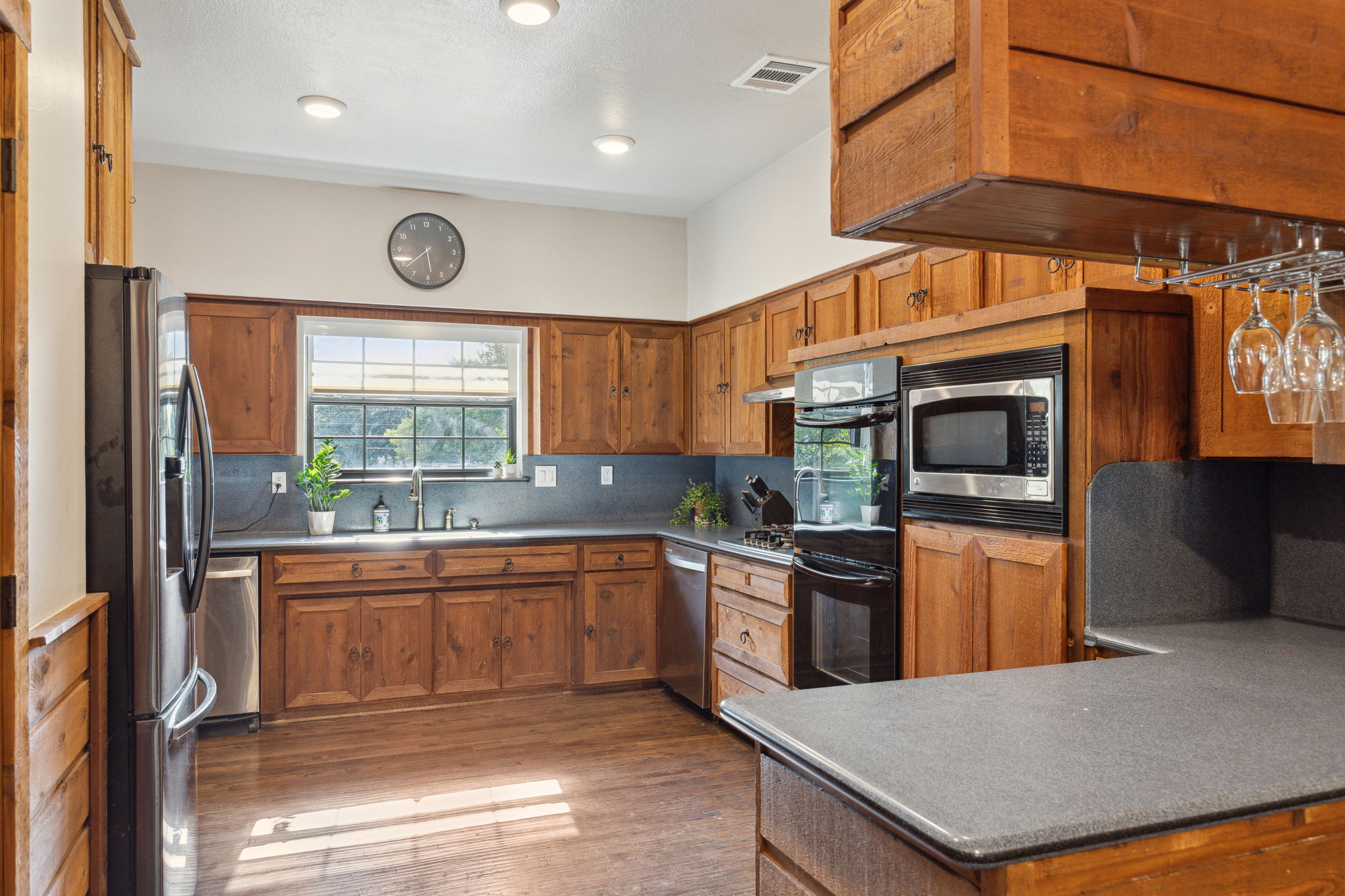 1595 Pearson Lane 