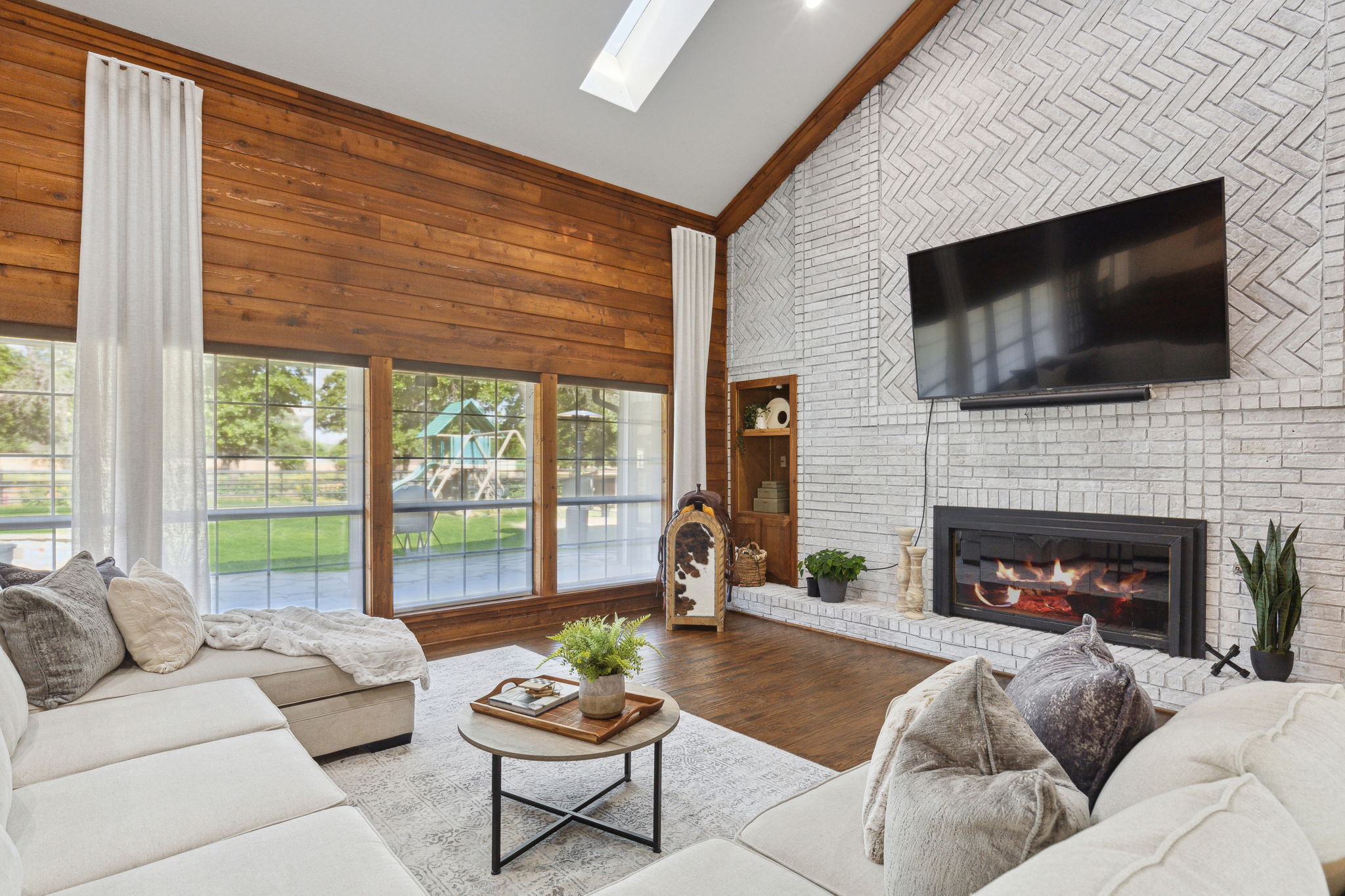 1595 Pearson Lane 