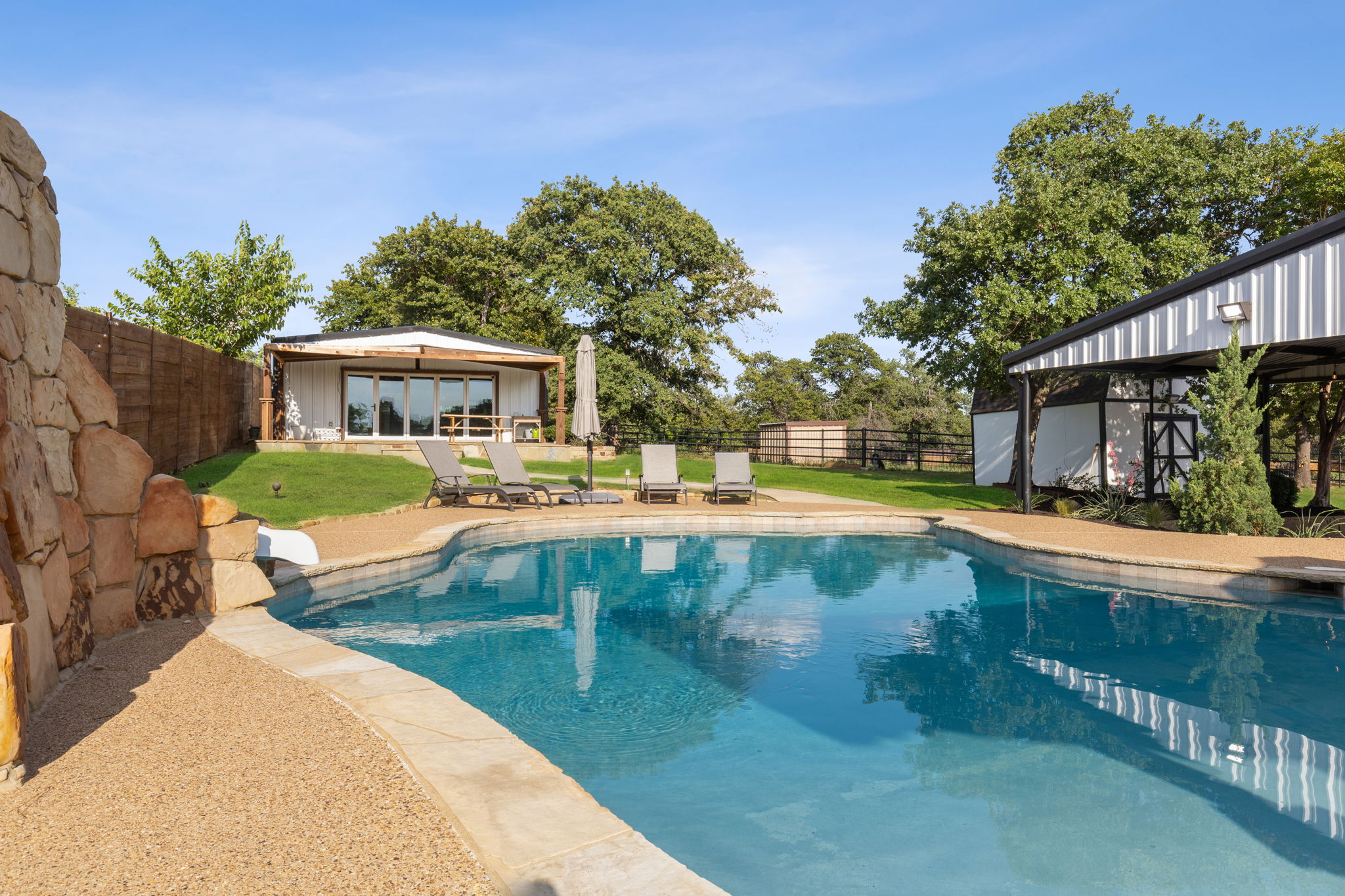 1595 Pearson Lane 