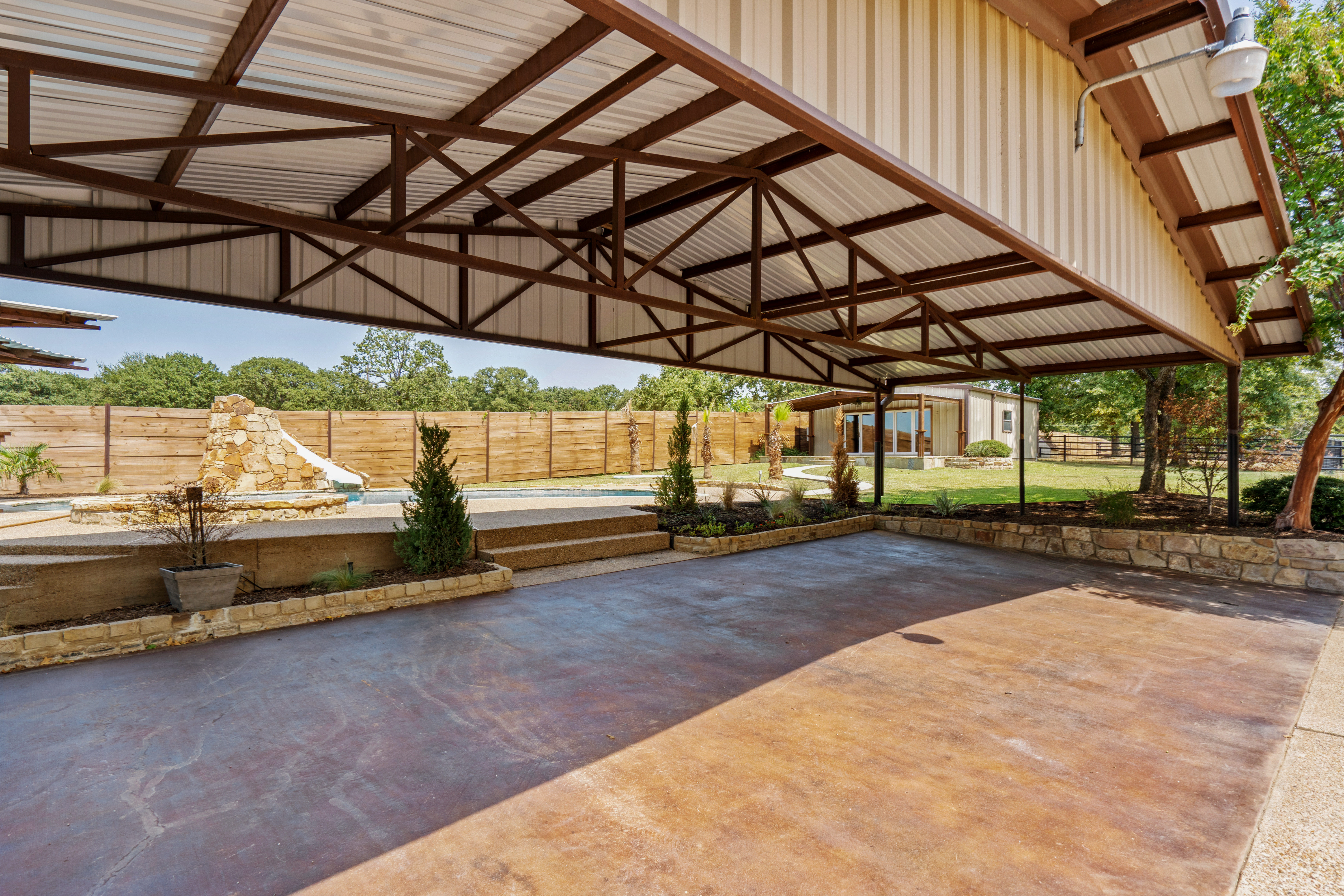 1595 Pearson Lane 