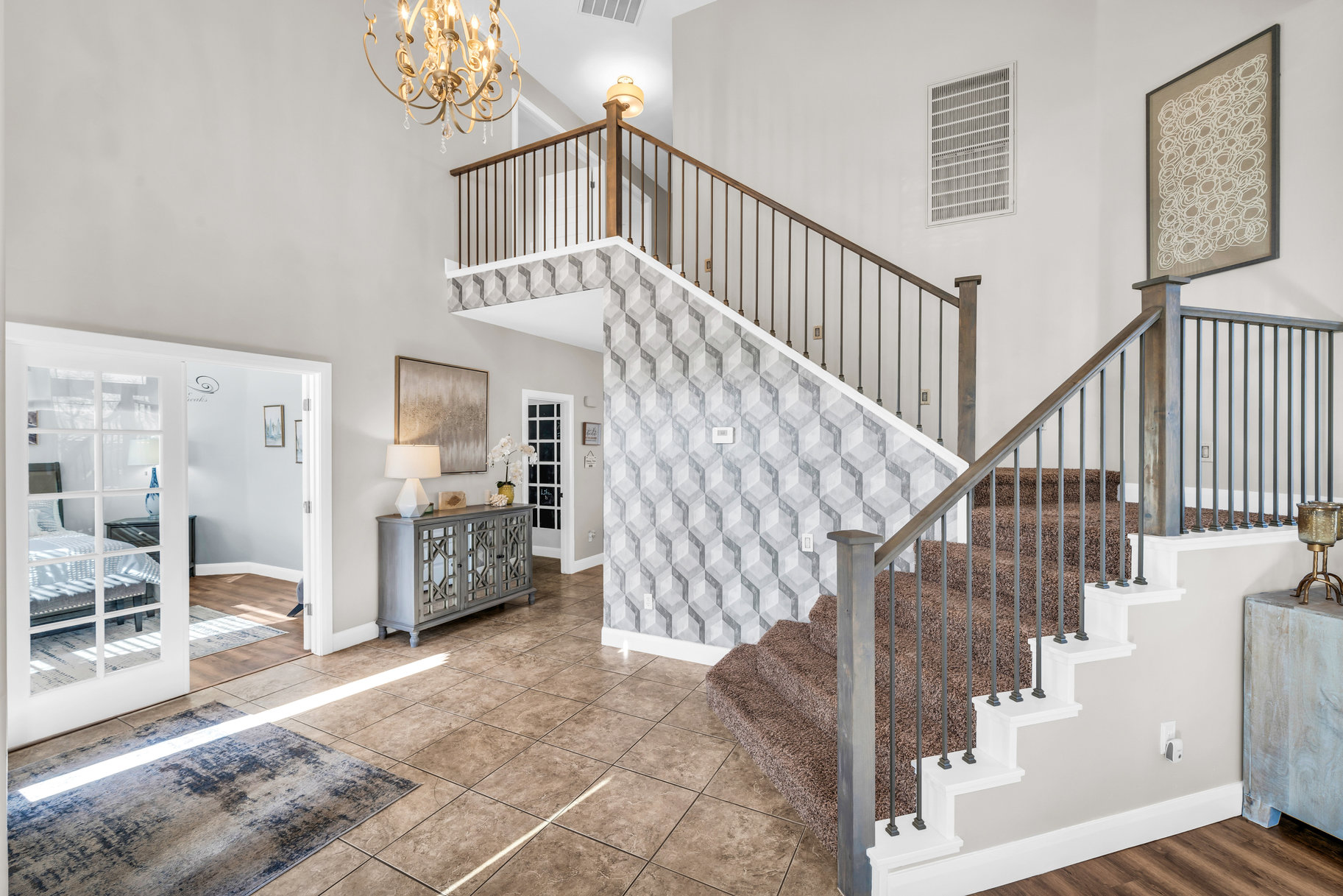 284 W Pebble Drive 