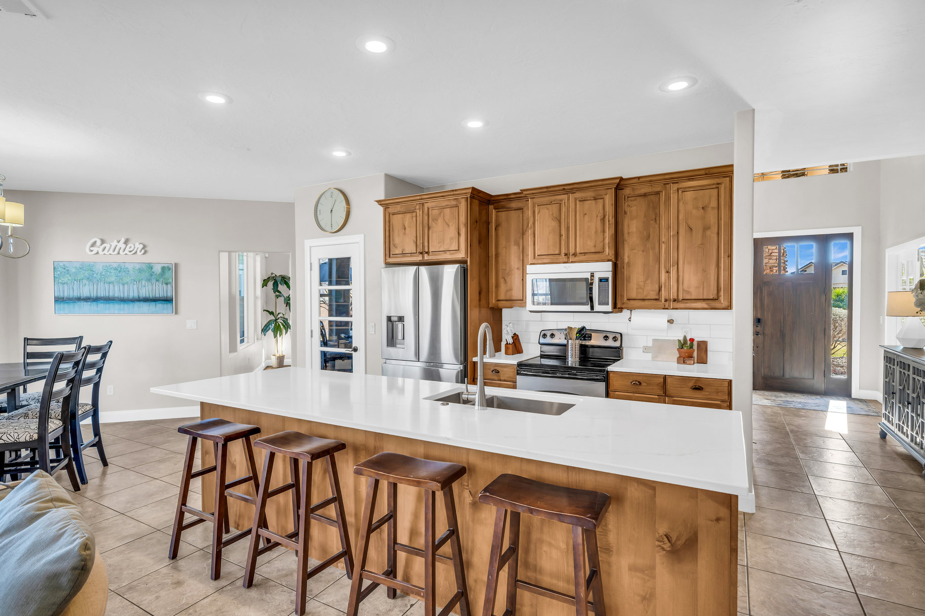 284 W Pebble Drive 
