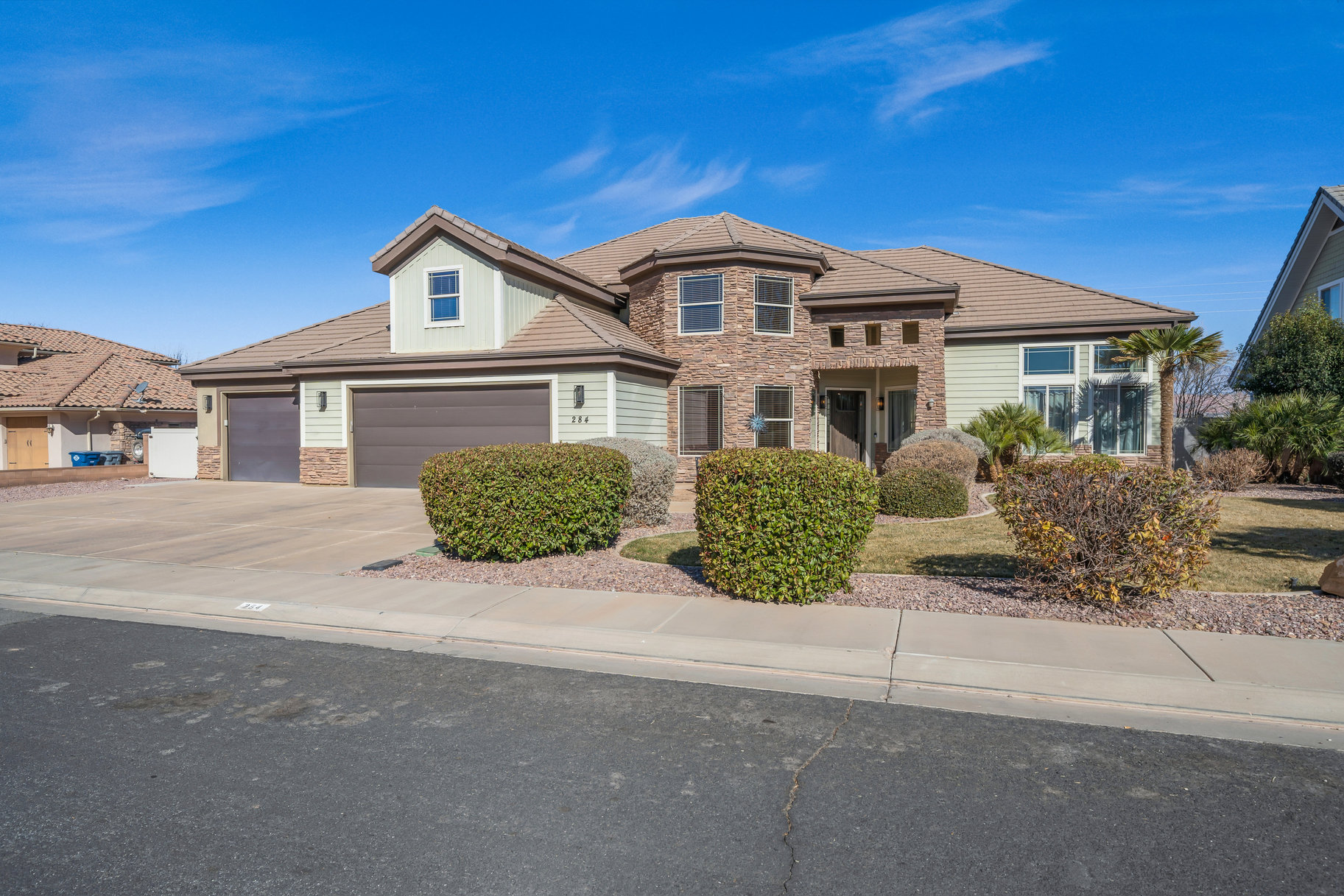 284 W Pebble Drive 