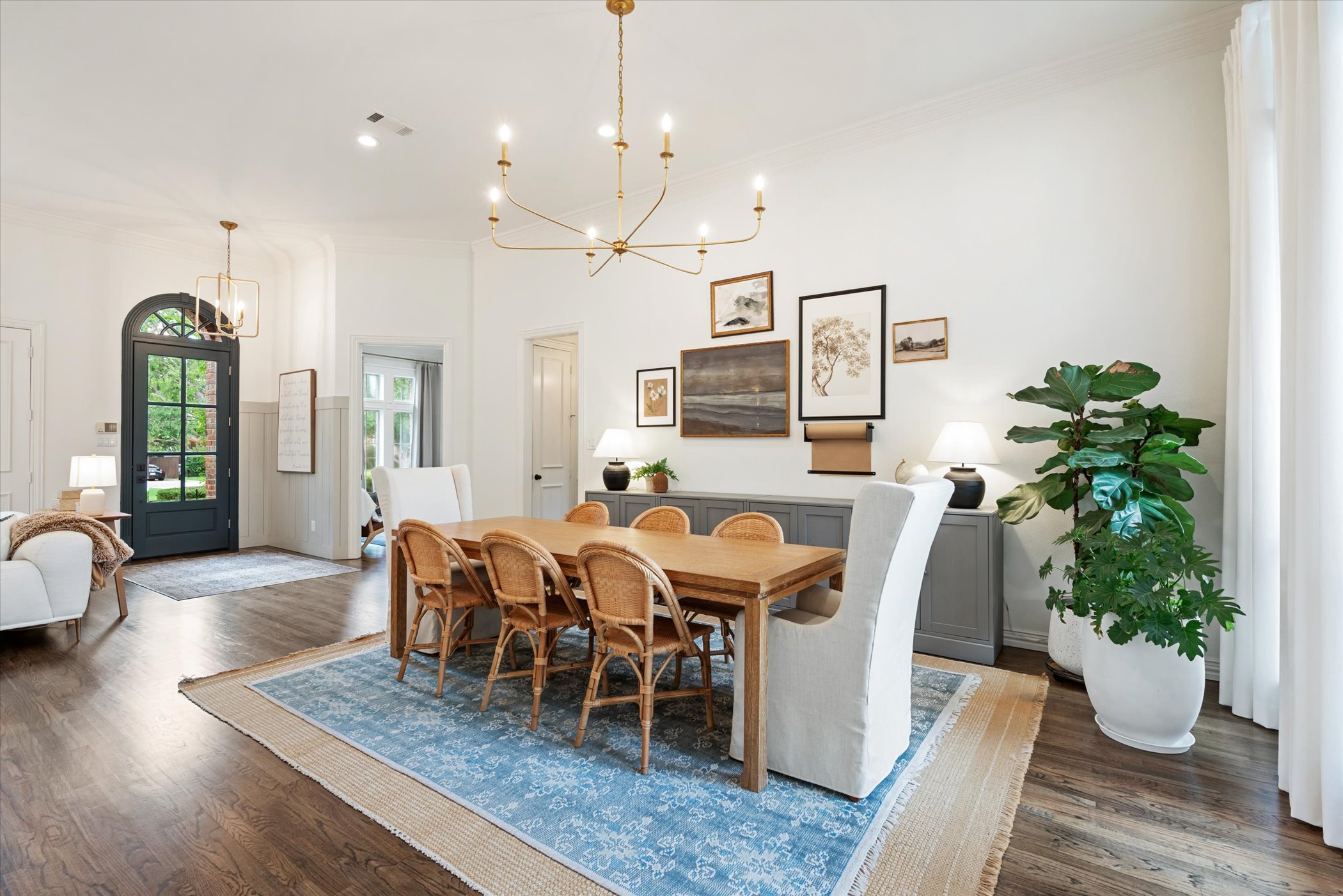 1005 Lake Forest Drive 