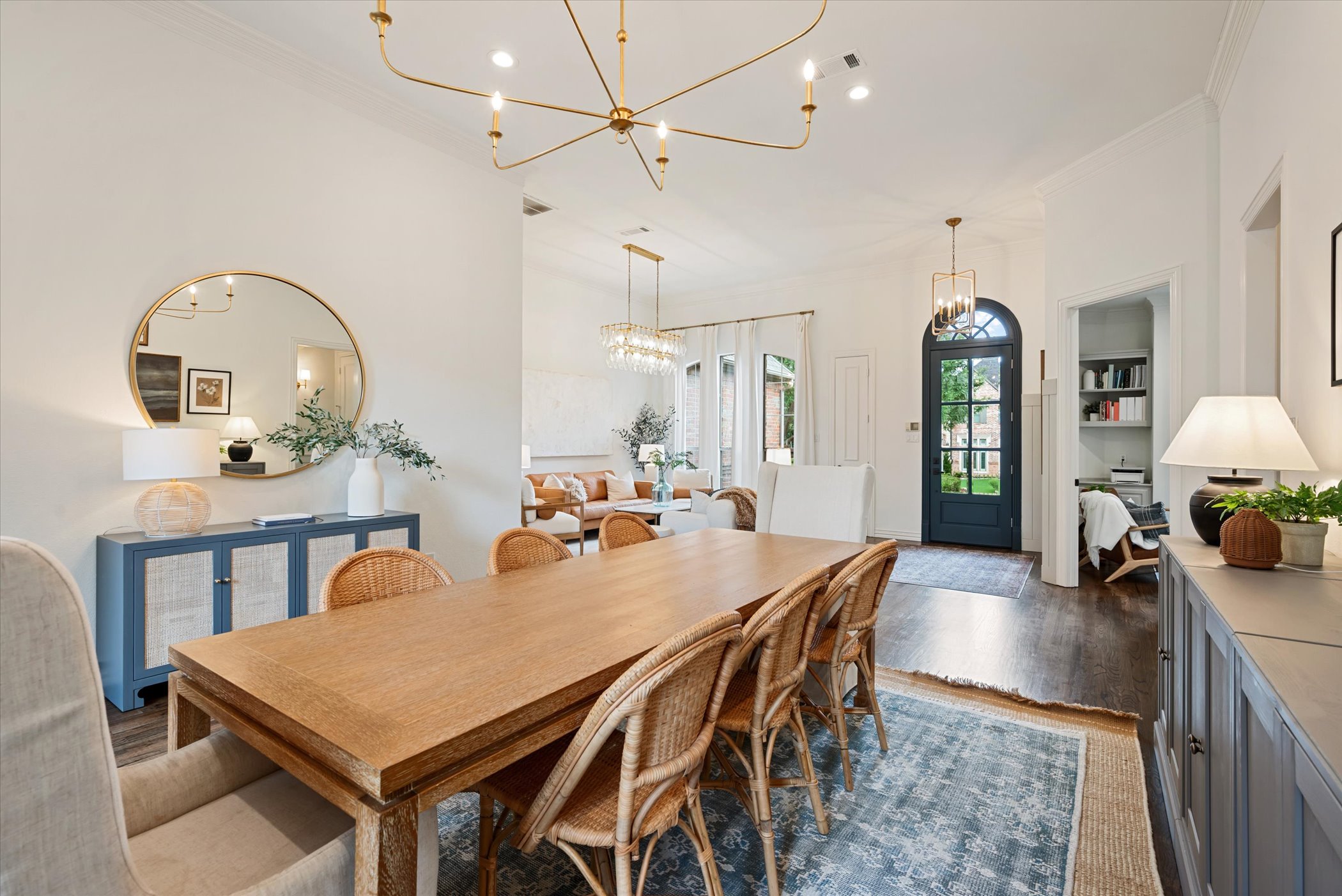 1005 Lake Forest Drive 