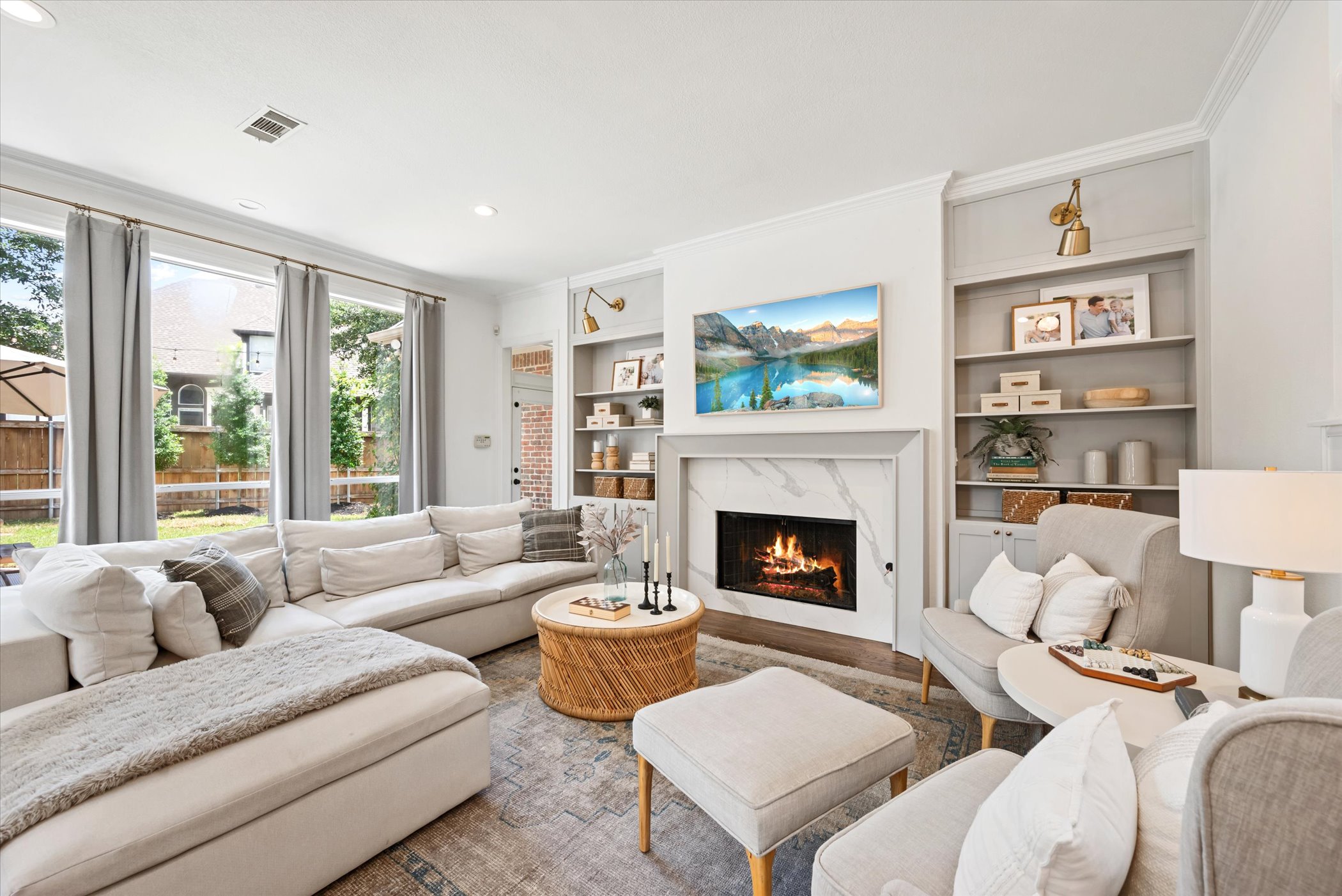 1005 Lake Forest Drive 