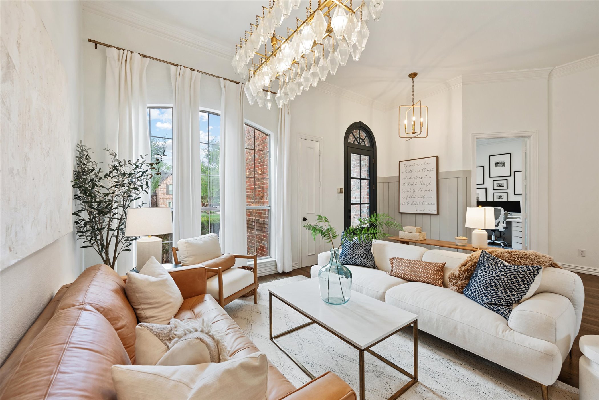1005 Lake Forest Drive 